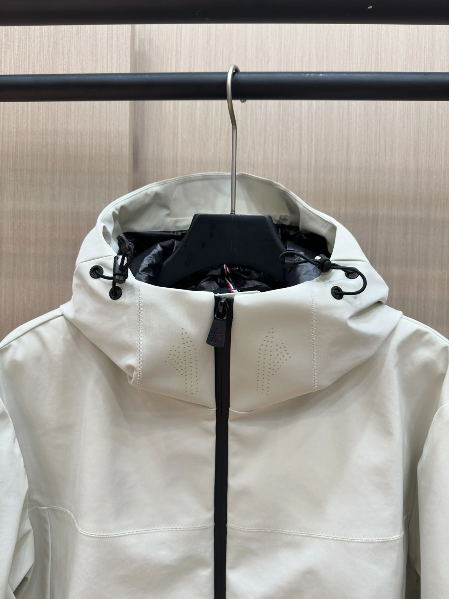 Moncler Down Jackets Bright 145836