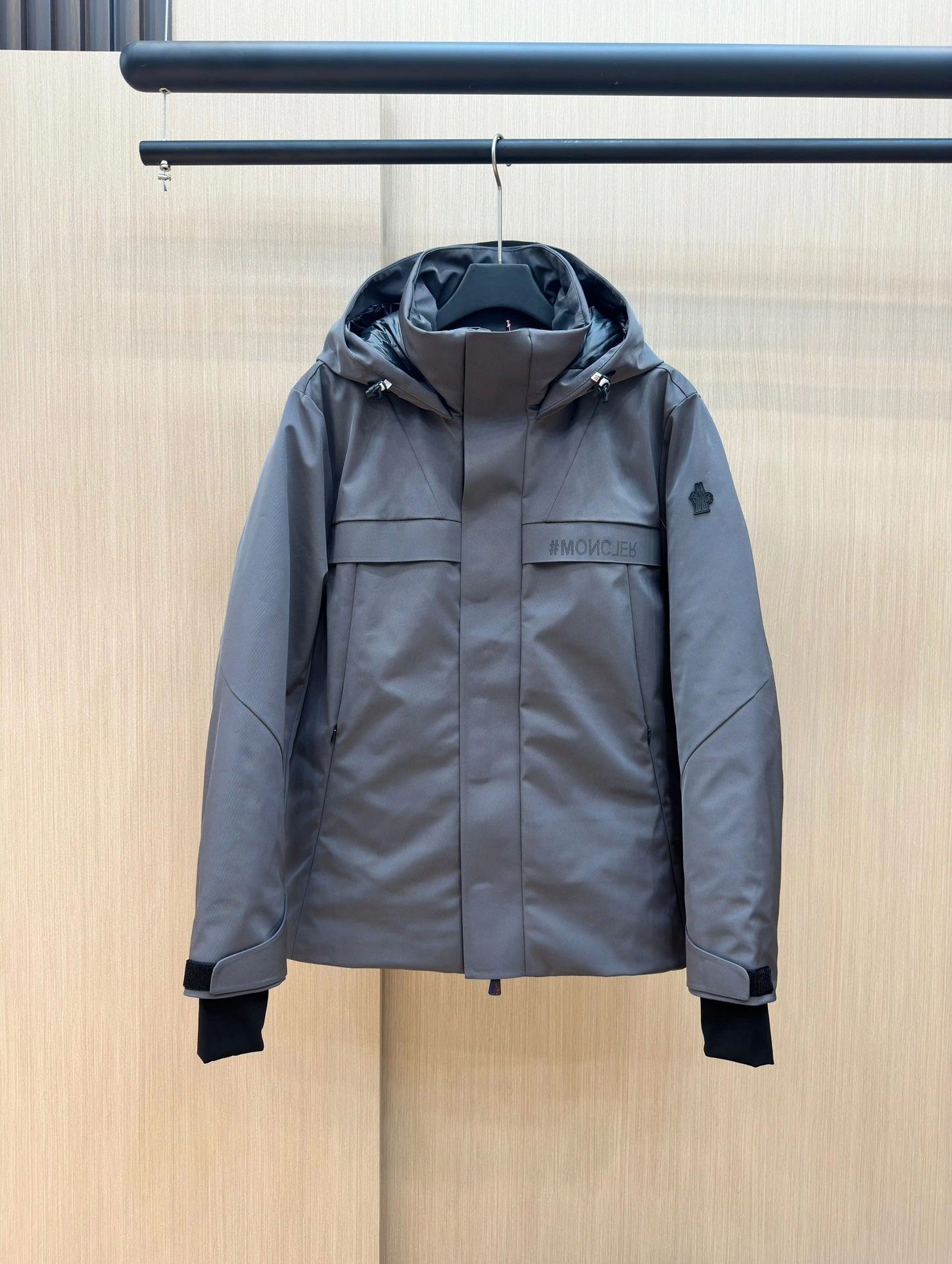 GoAnywhere Moncler Down Jackets 145818