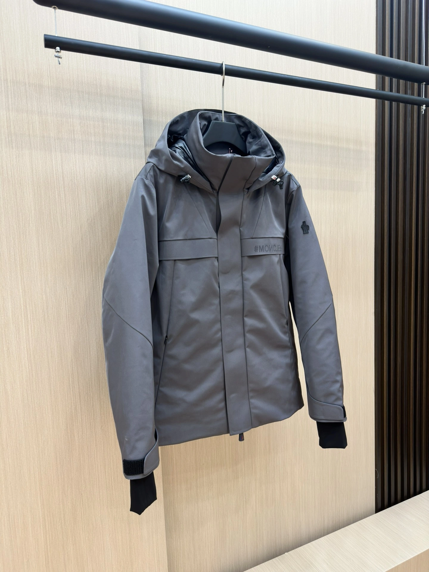 GoAnywhere Moncler Down Jackets 145818