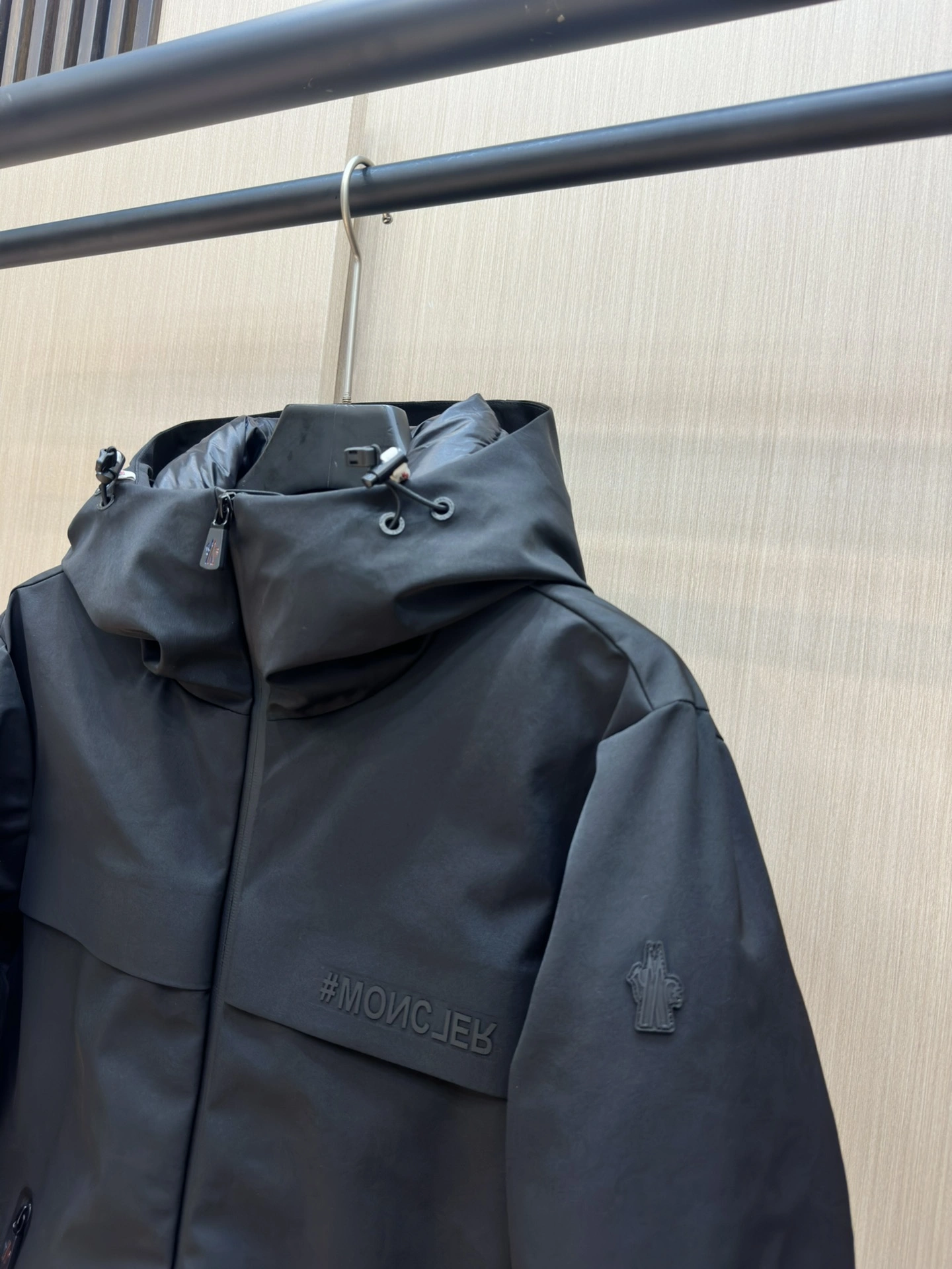 Bold Moncler Down Jackets 145841