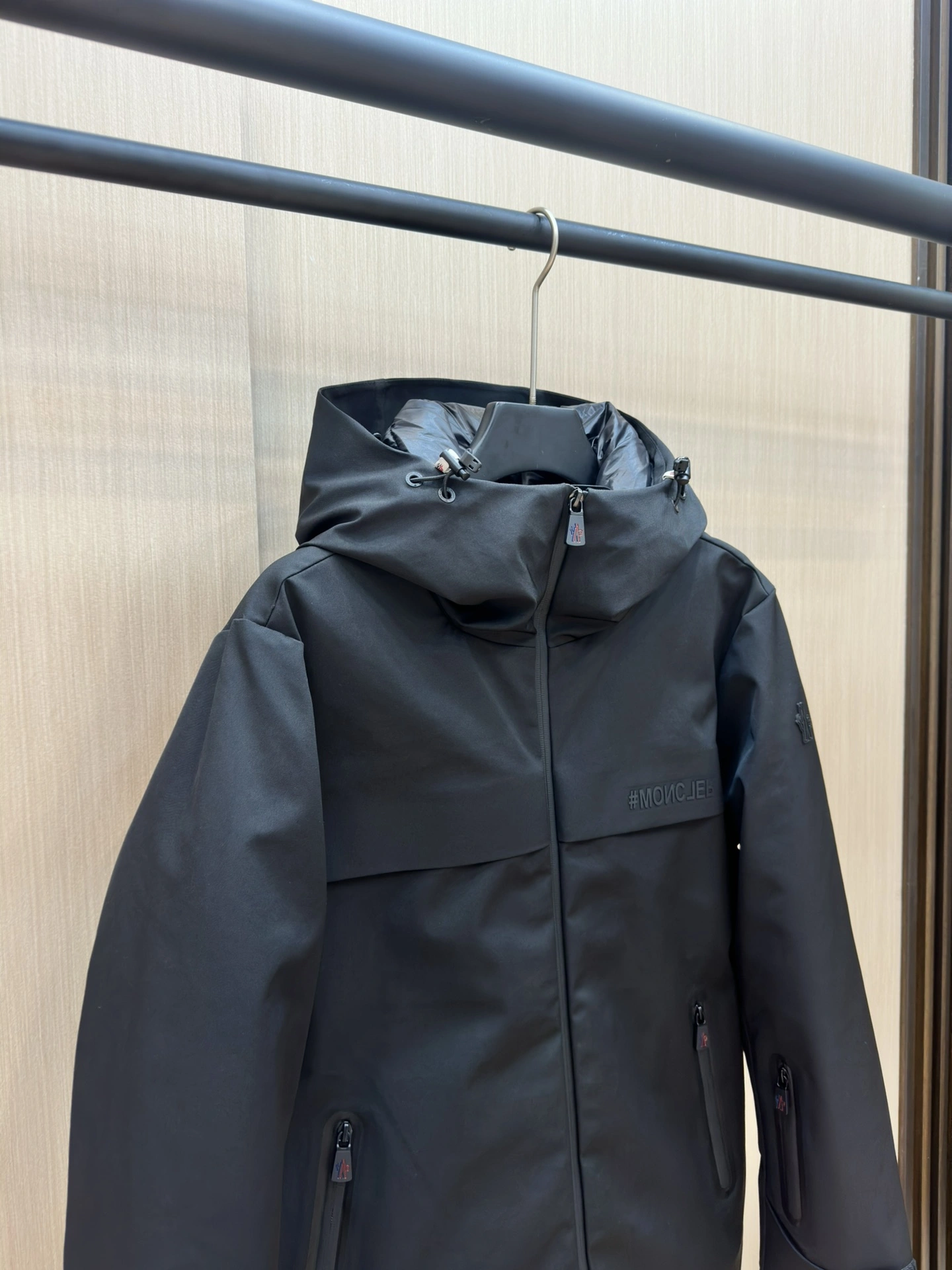 Bold Moncler Down Jackets 145841