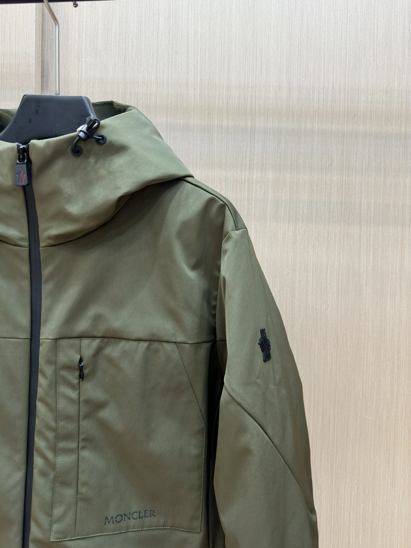Chic Moncler Down Jackets 145838