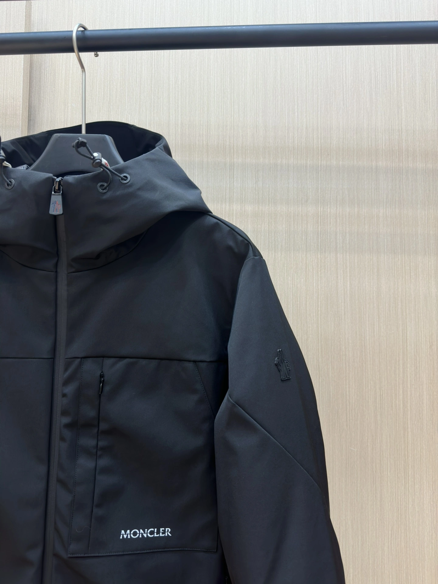 Moncler Down Jackets Sophisticated 145822