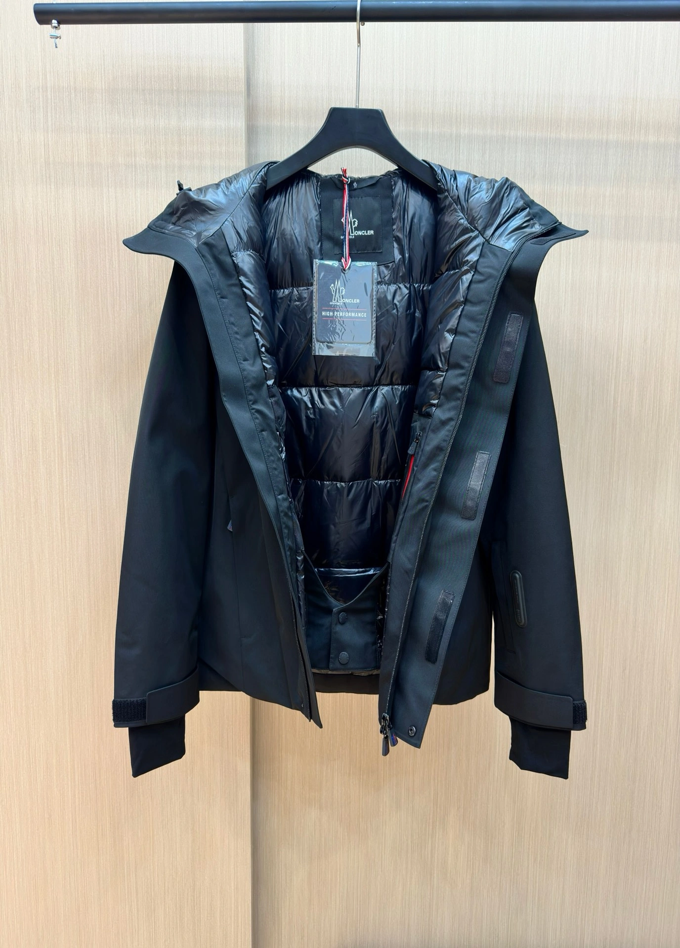 Moncler Down Jackets Bright 145823