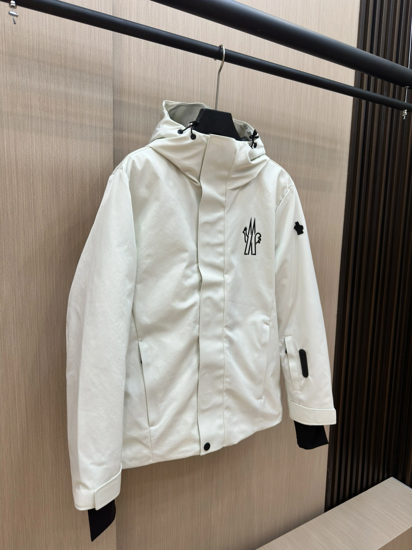 Moncler Down Jackets Unisex 145830
