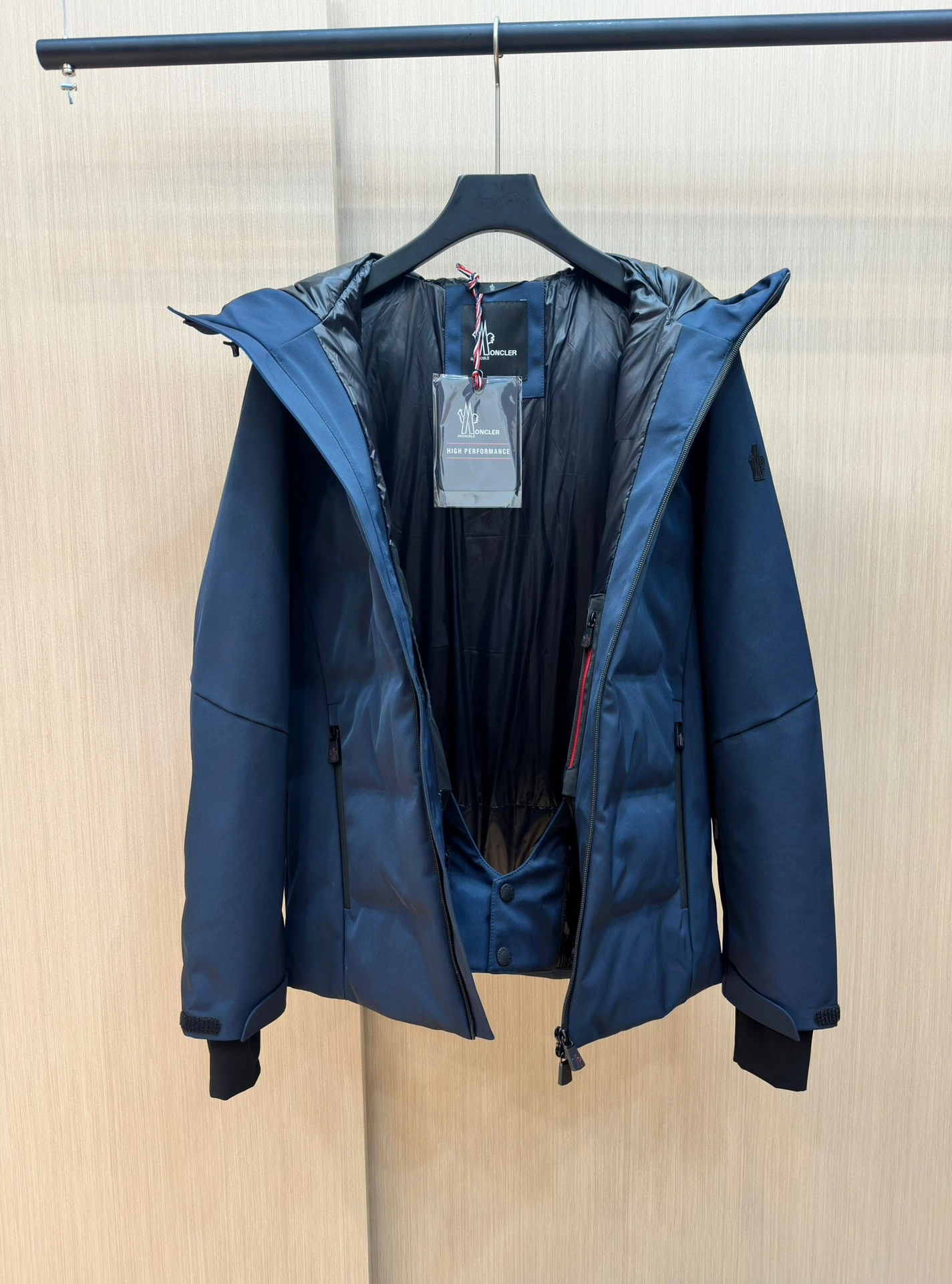 Soft Moncler Down Jackets 145817