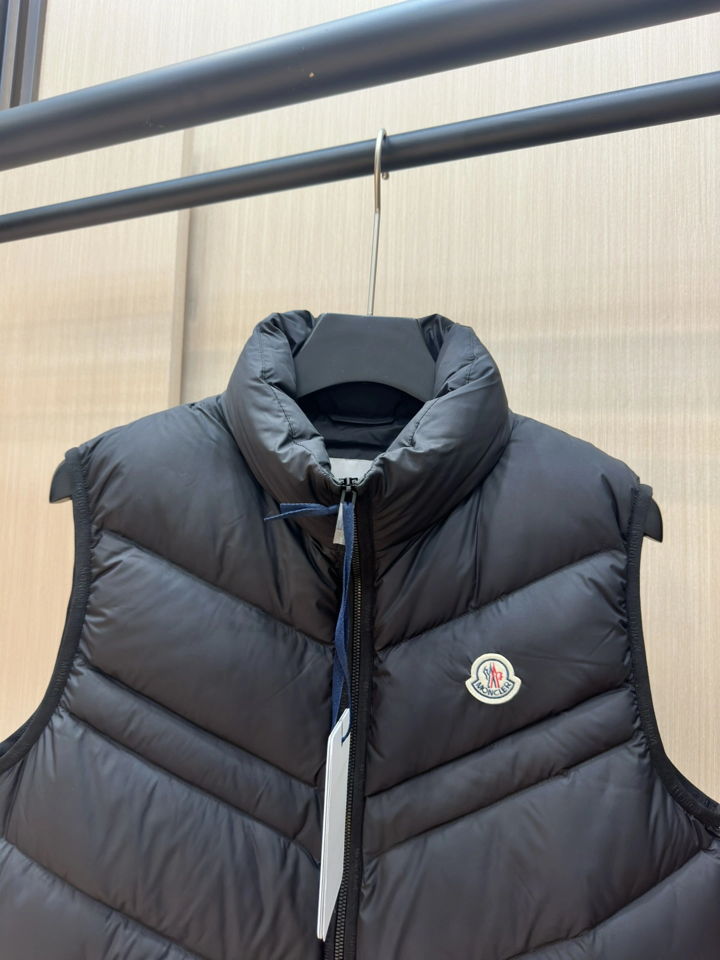 Moncler Down Jackets Practical 145820