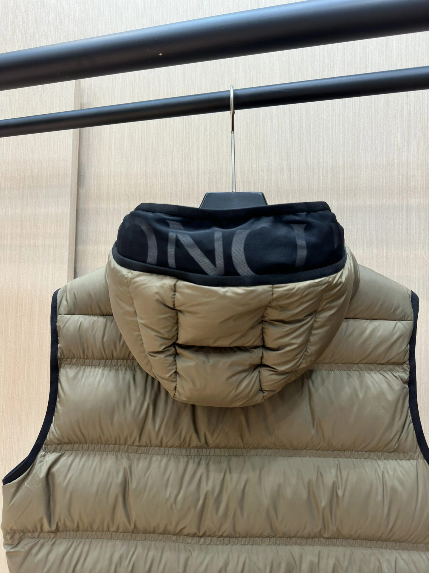 Moncler Down Jackets Modern 145819