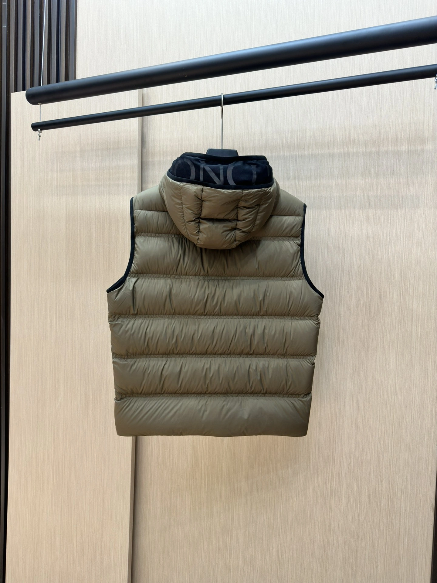 Moncler Down Jackets Modern 145819
