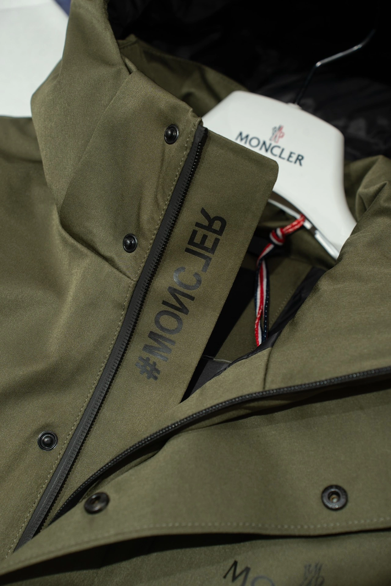 Moncler Down Jackets Unique 145816