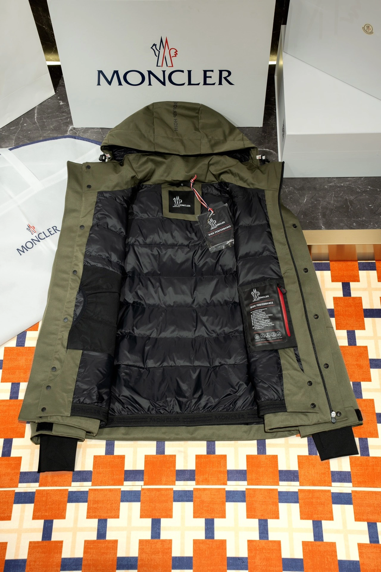 Moncler Down Jackets Unique 145816