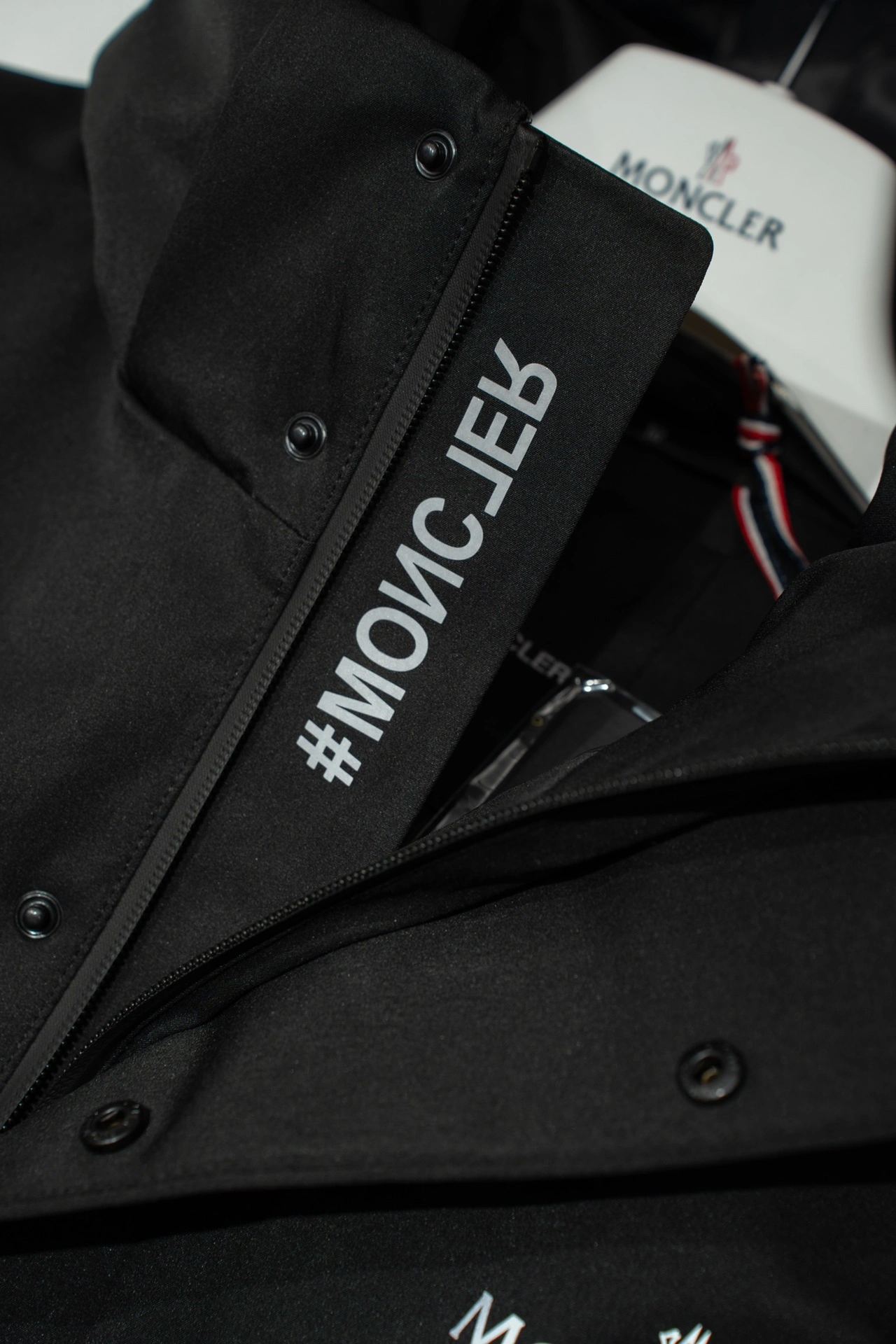 Durable Moncler Down Jackets 145813