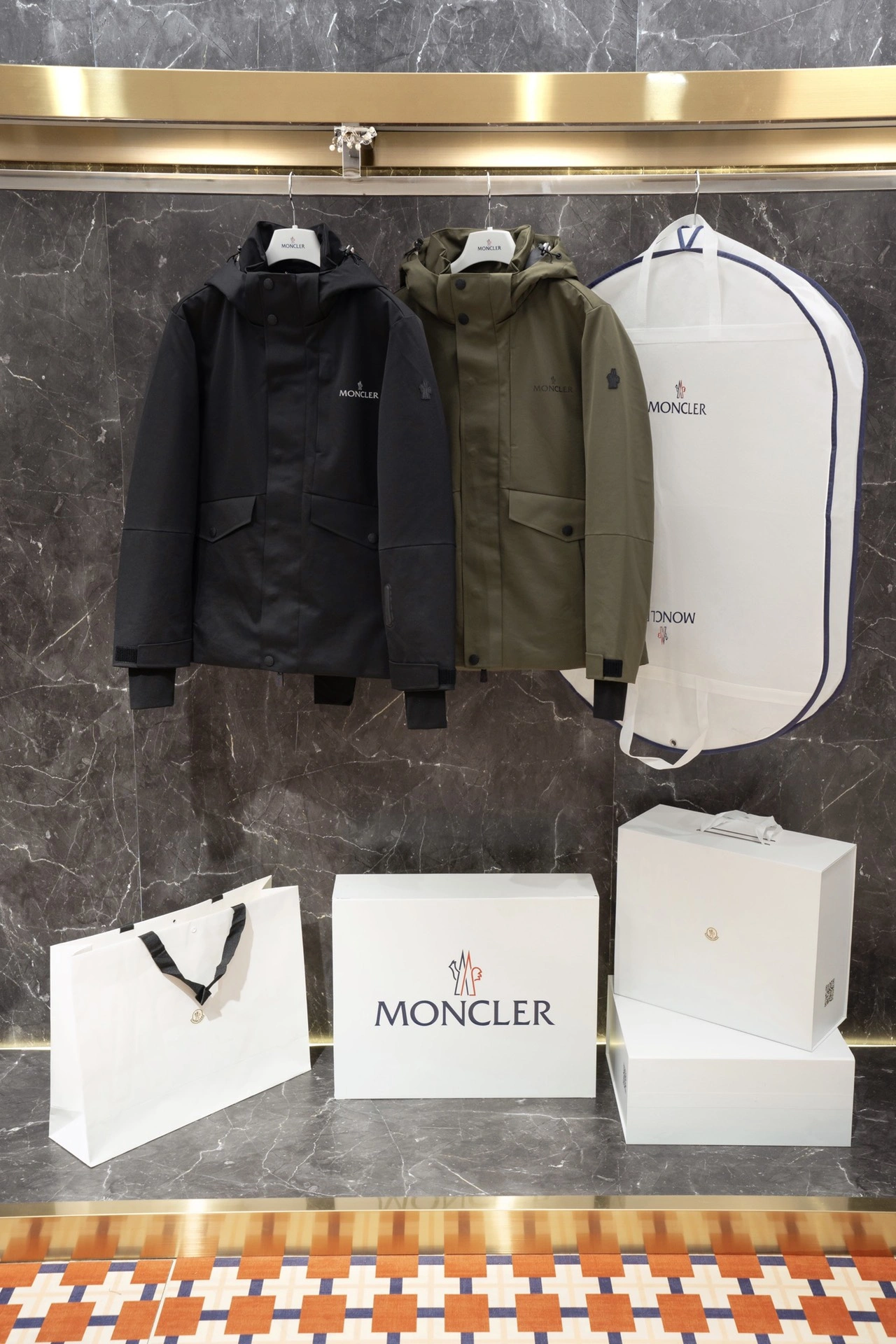Durable Moncler Down Jackets 145813