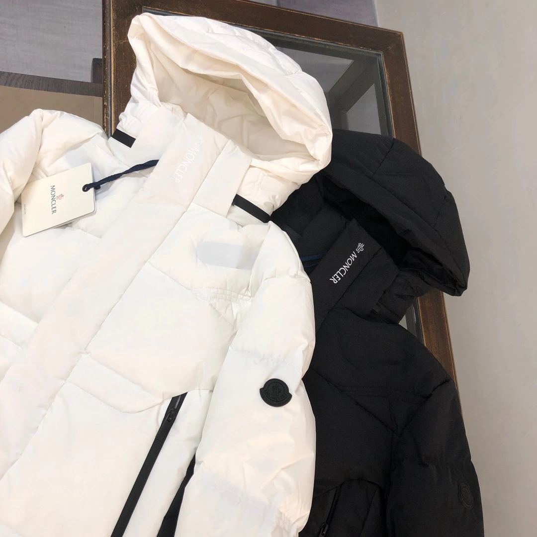 Resilient Moncler Down Jackets 145814