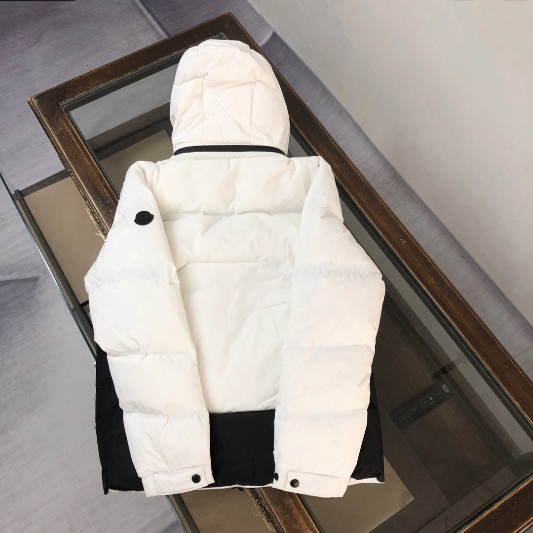 Resilient Moncler Down Jackets 145814