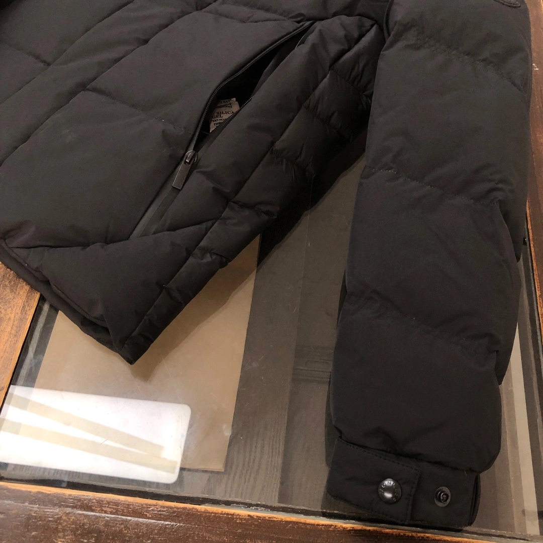 Reliable Moncler Down Jackets 145811