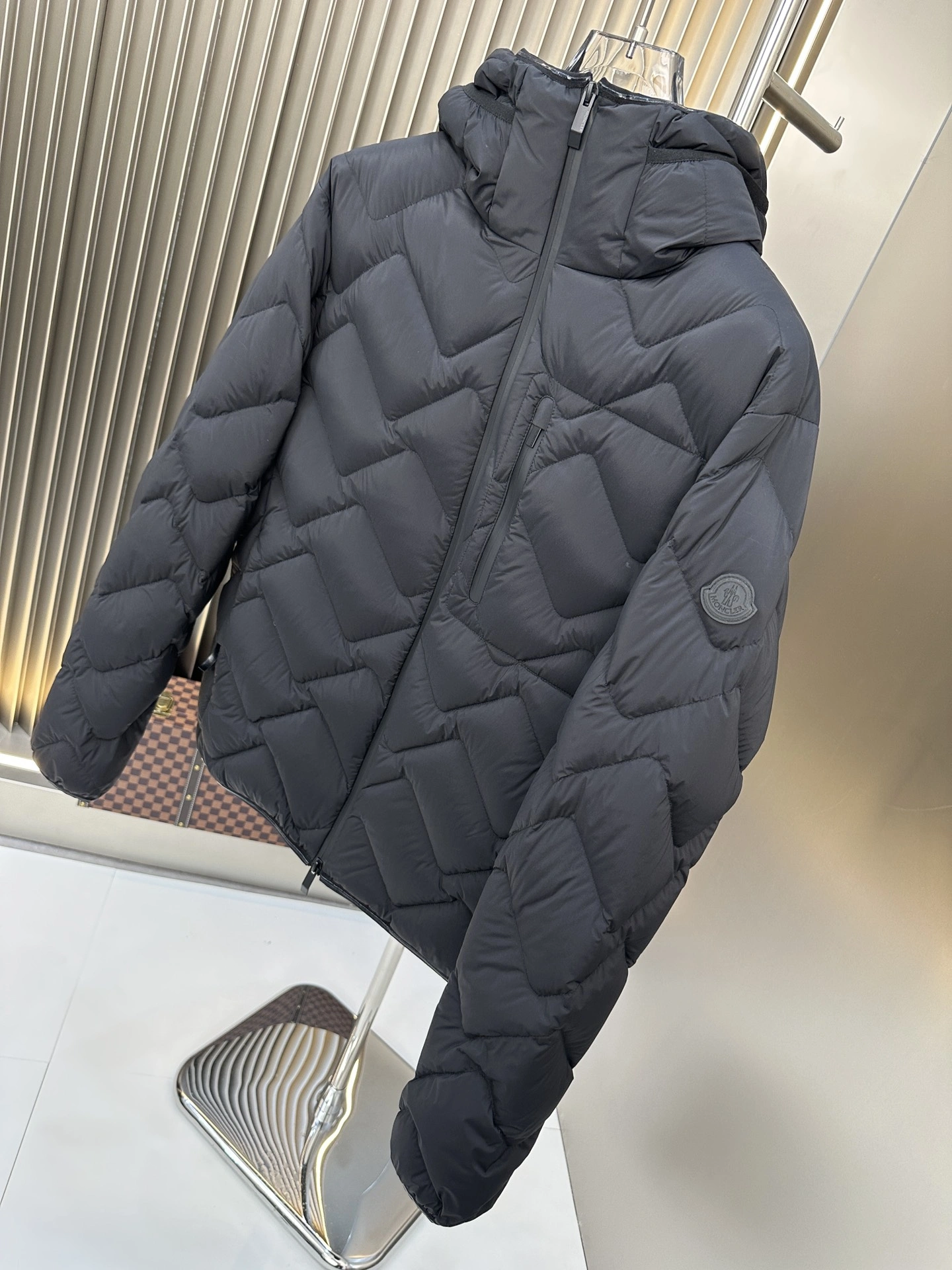 Moncler Down Jackets Resilient 145809