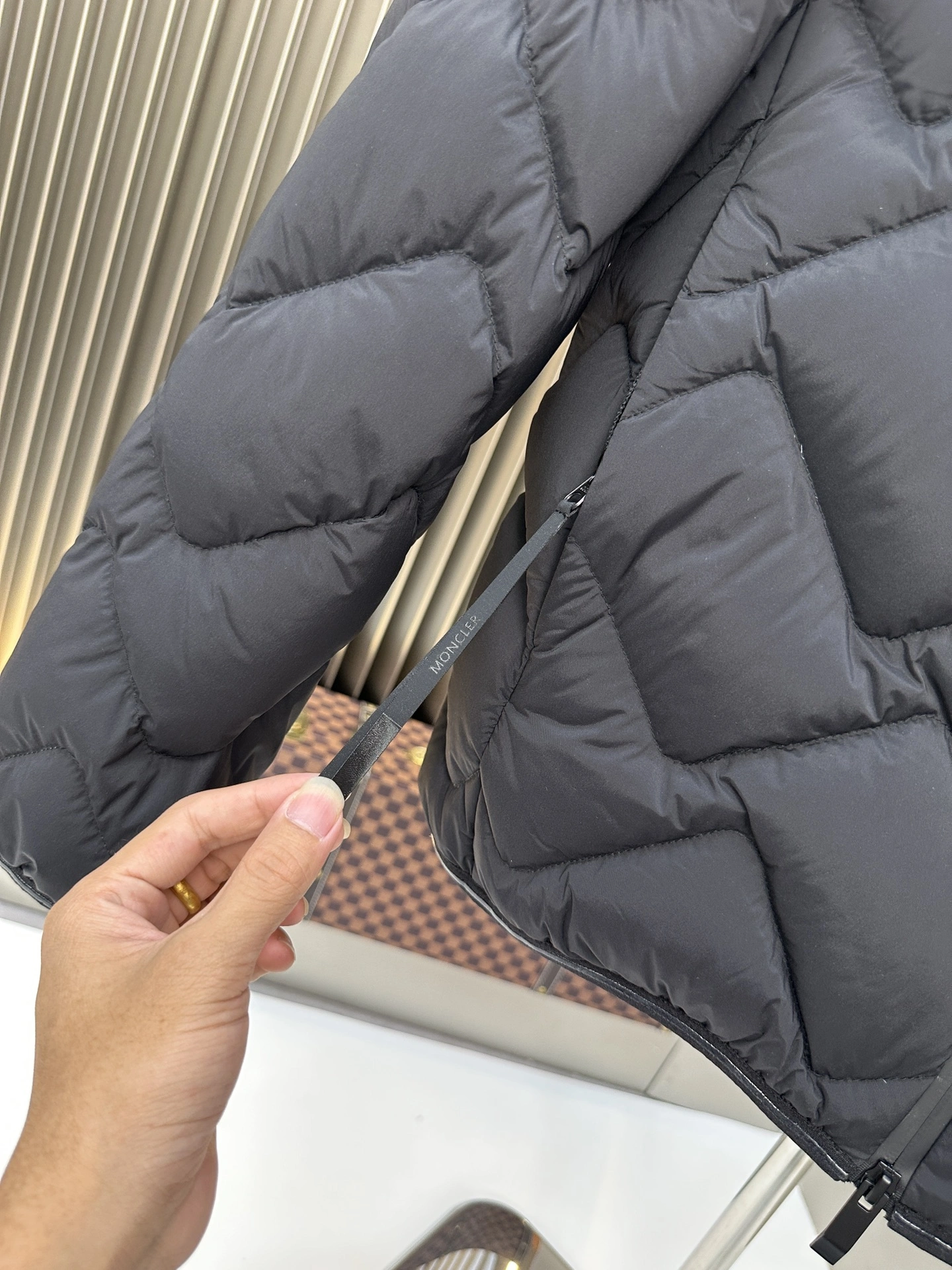 Moncler Down Jackets Resilient 145809