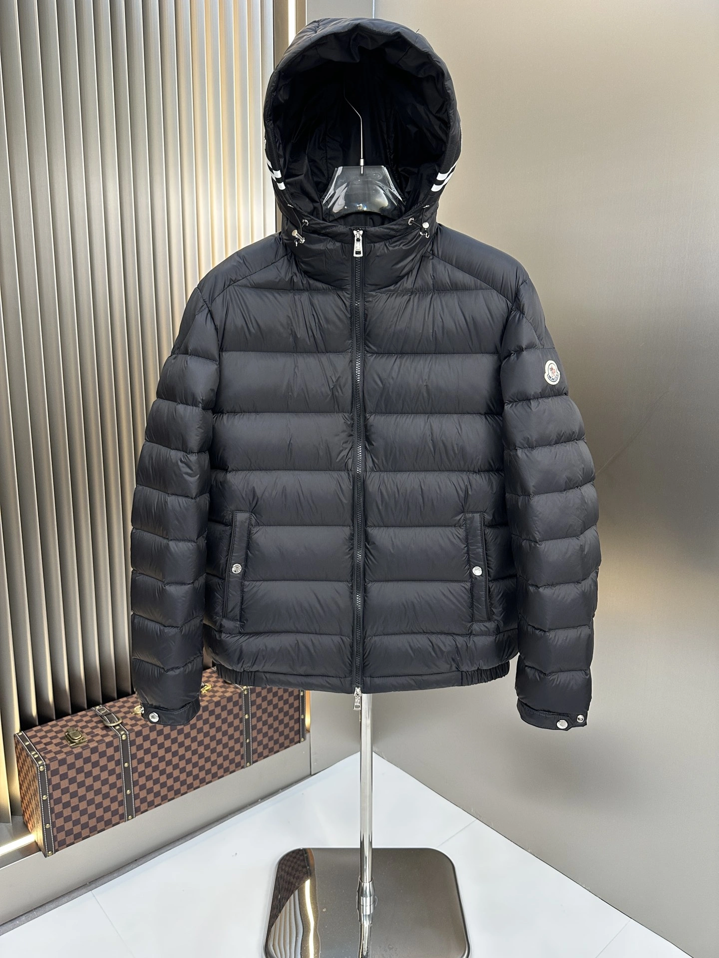 Refined Moncler Down Jackets 145807