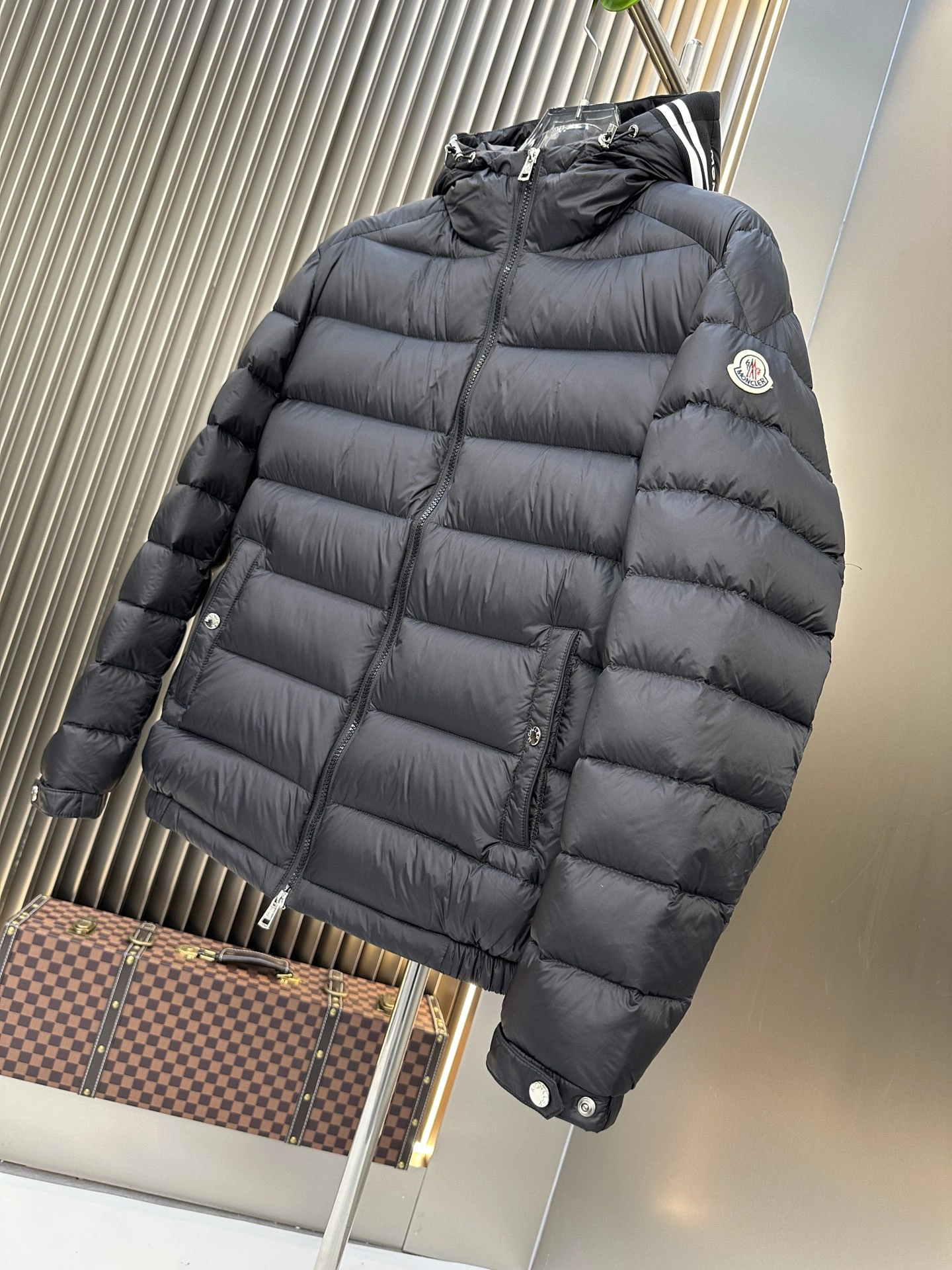 Refined Moncler Down Jackets 145807
