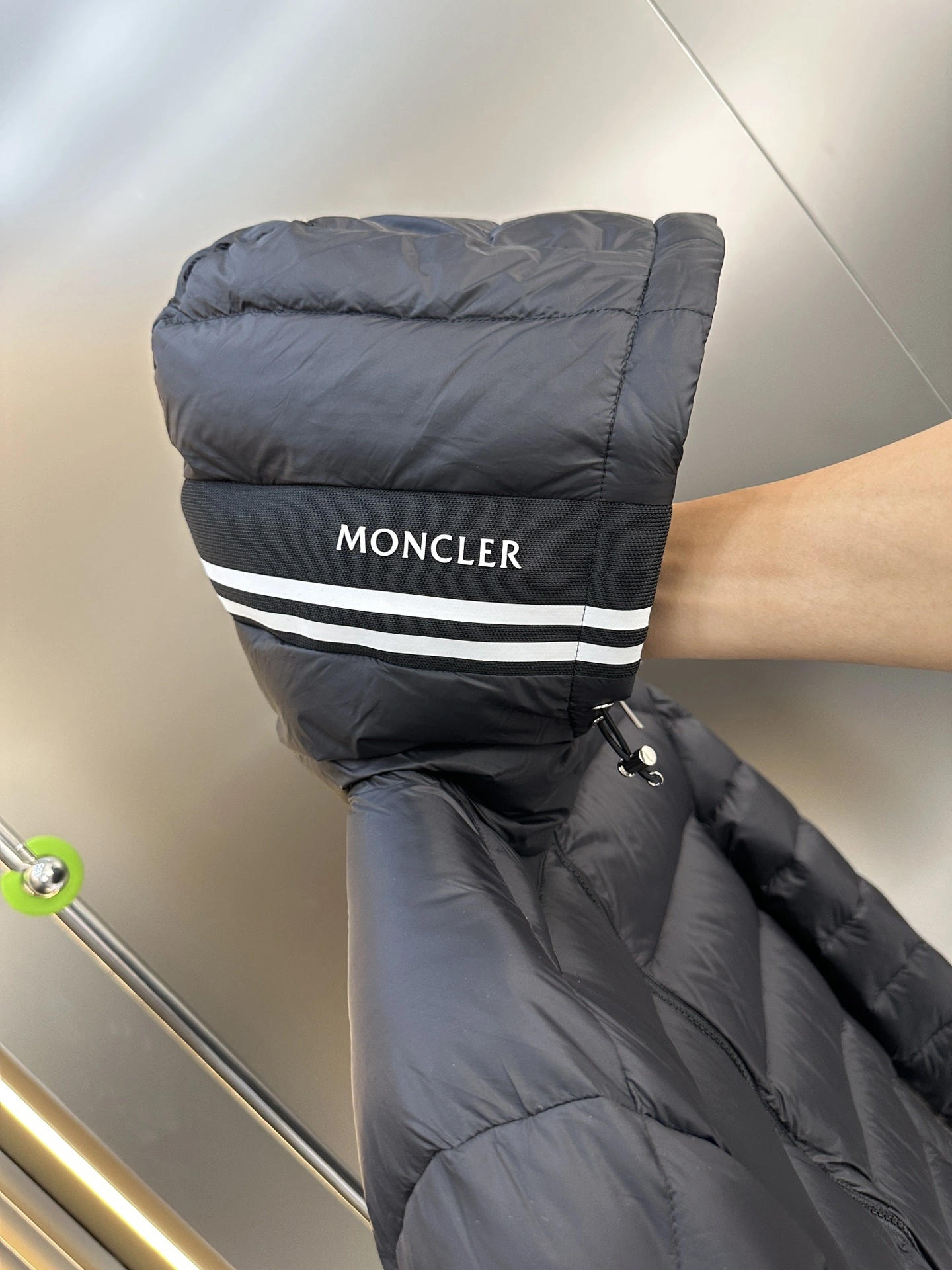 Refined Moncler Down Jackets 145807