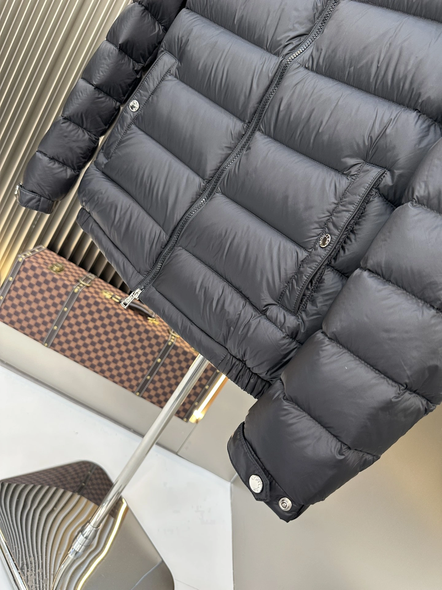 Refined Moncler Down Jackets 145807