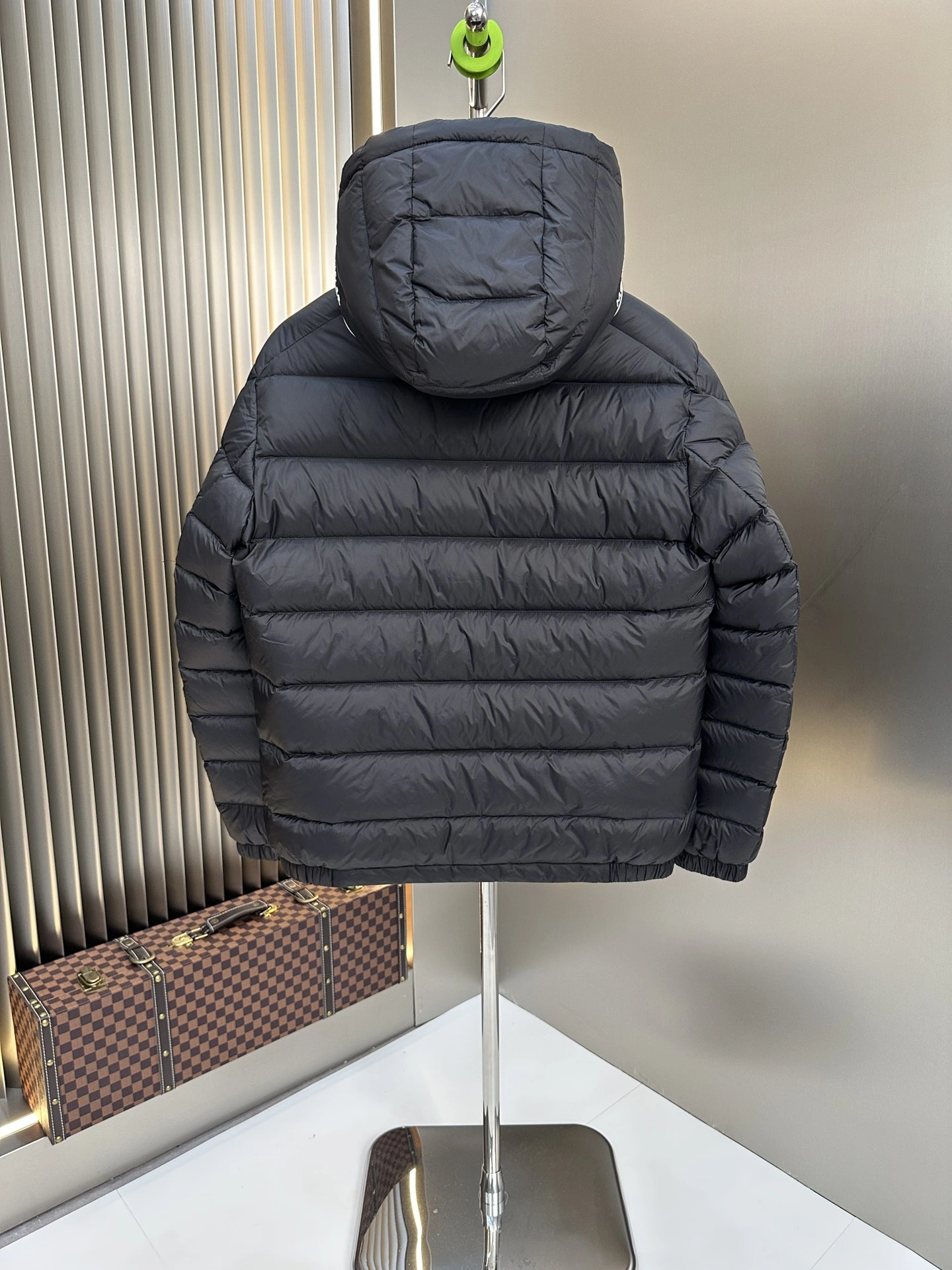 Refined Moncler Down Jackets 145807