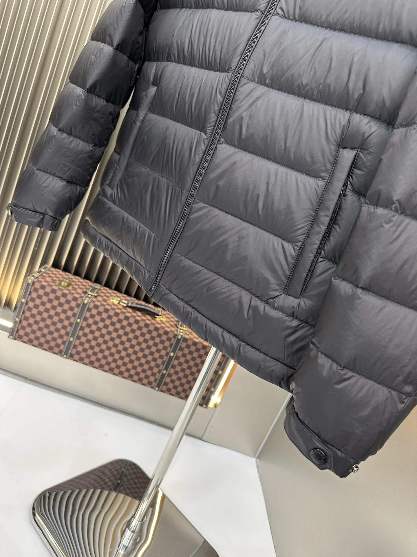 Casual Moncler Down Jackets 145805