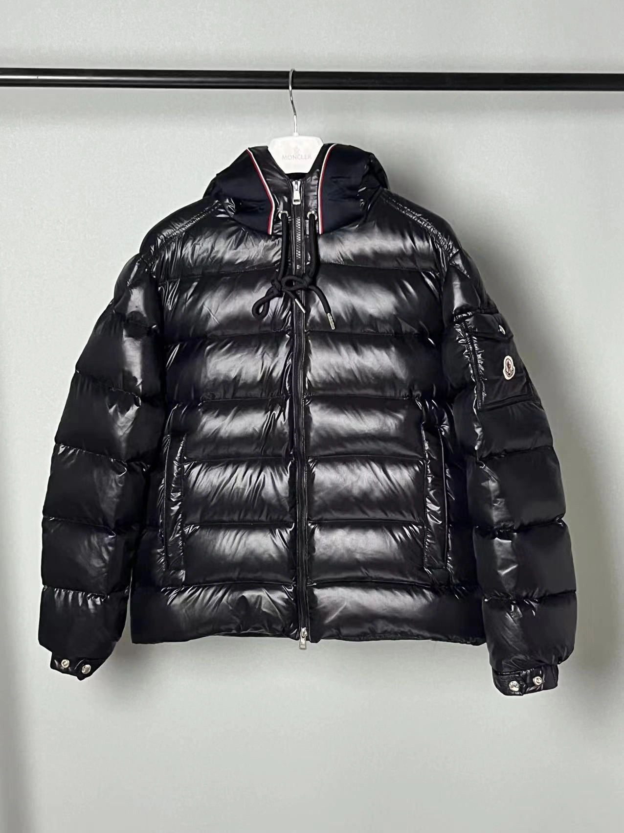 Classic Moncler Down Jackets 145804