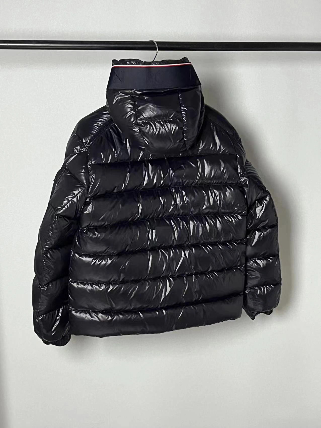 Classic Moncler Down Jackets 145804