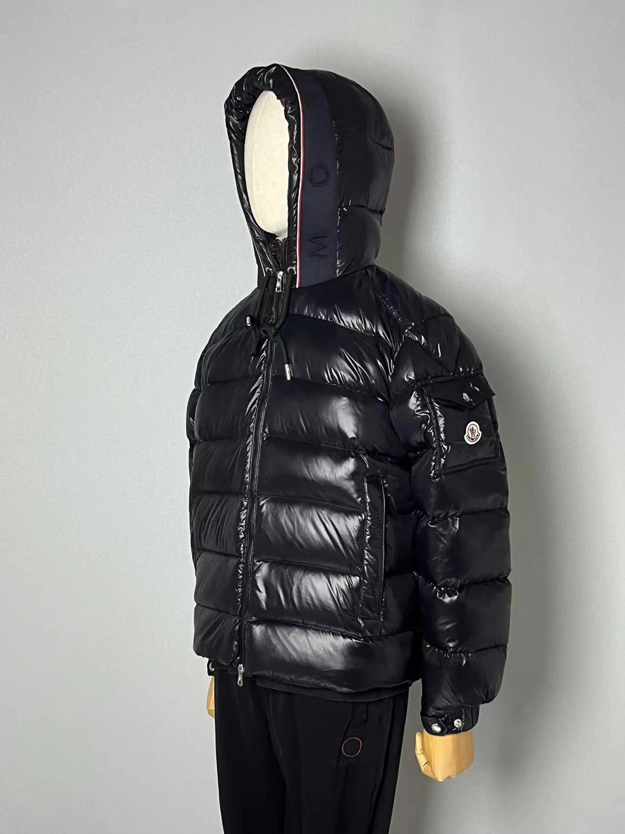 Classic Moncler Down Jackets 145804