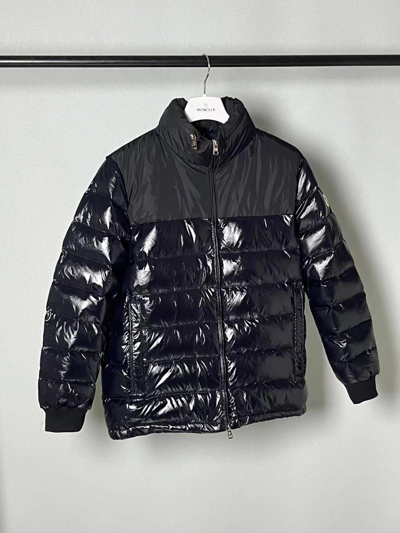 Moncler Down Jackets Elegant 145801
