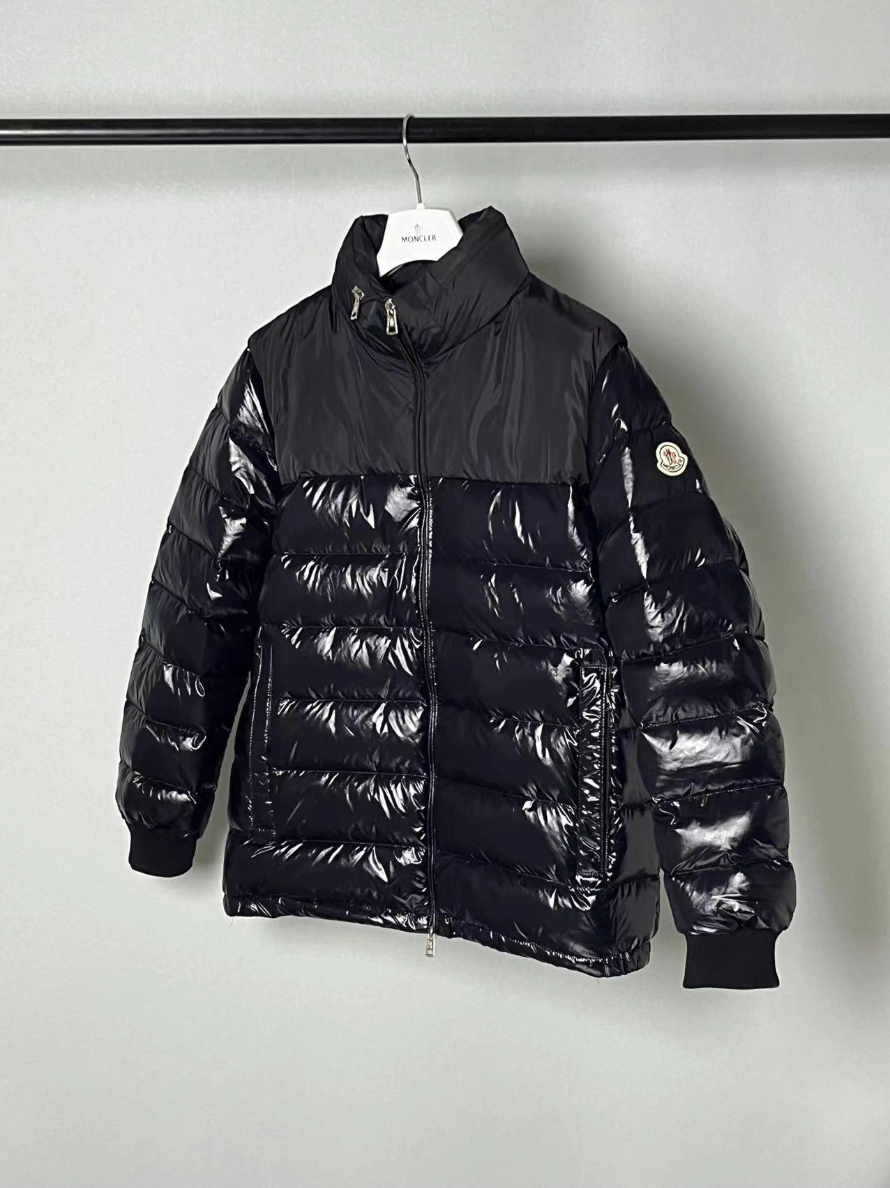 Moncler Down Jackets Elegant 145801