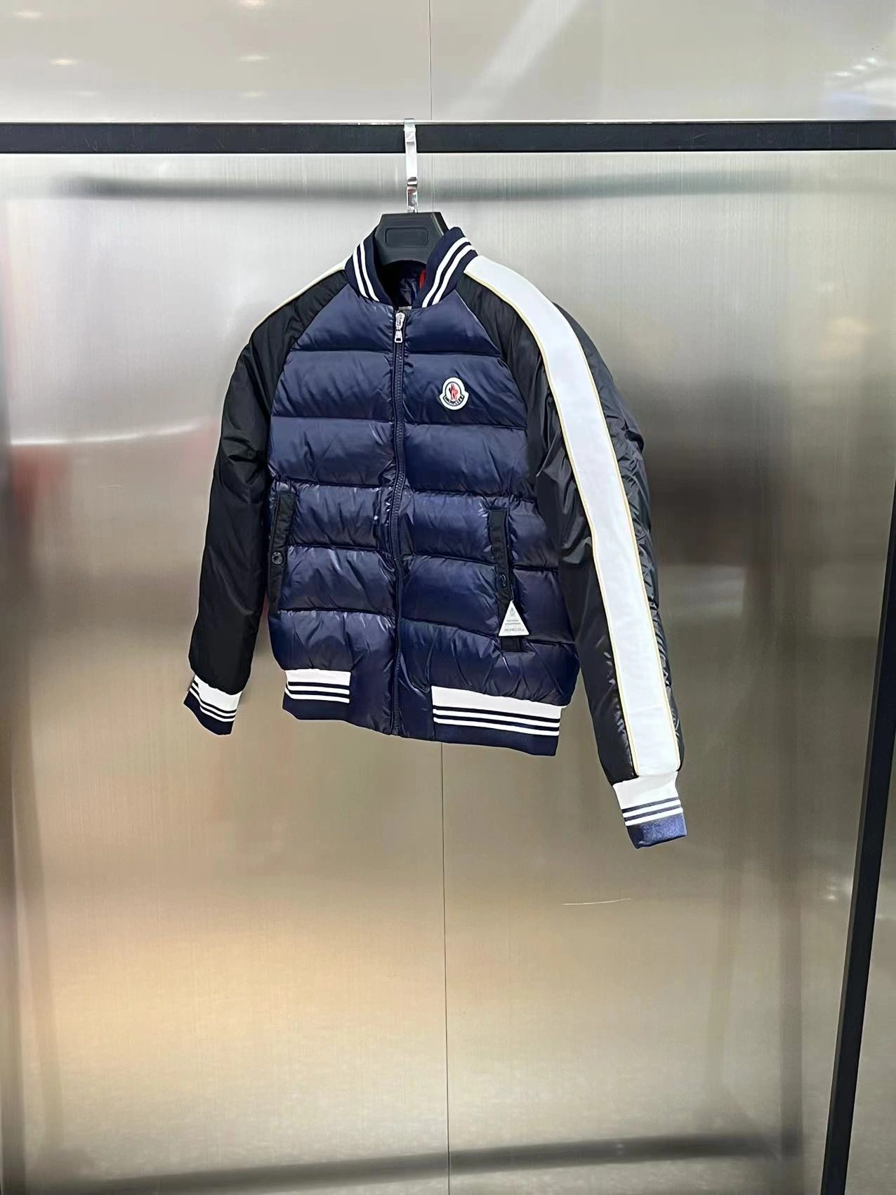 Moncler Down Jackets Effortless 145788