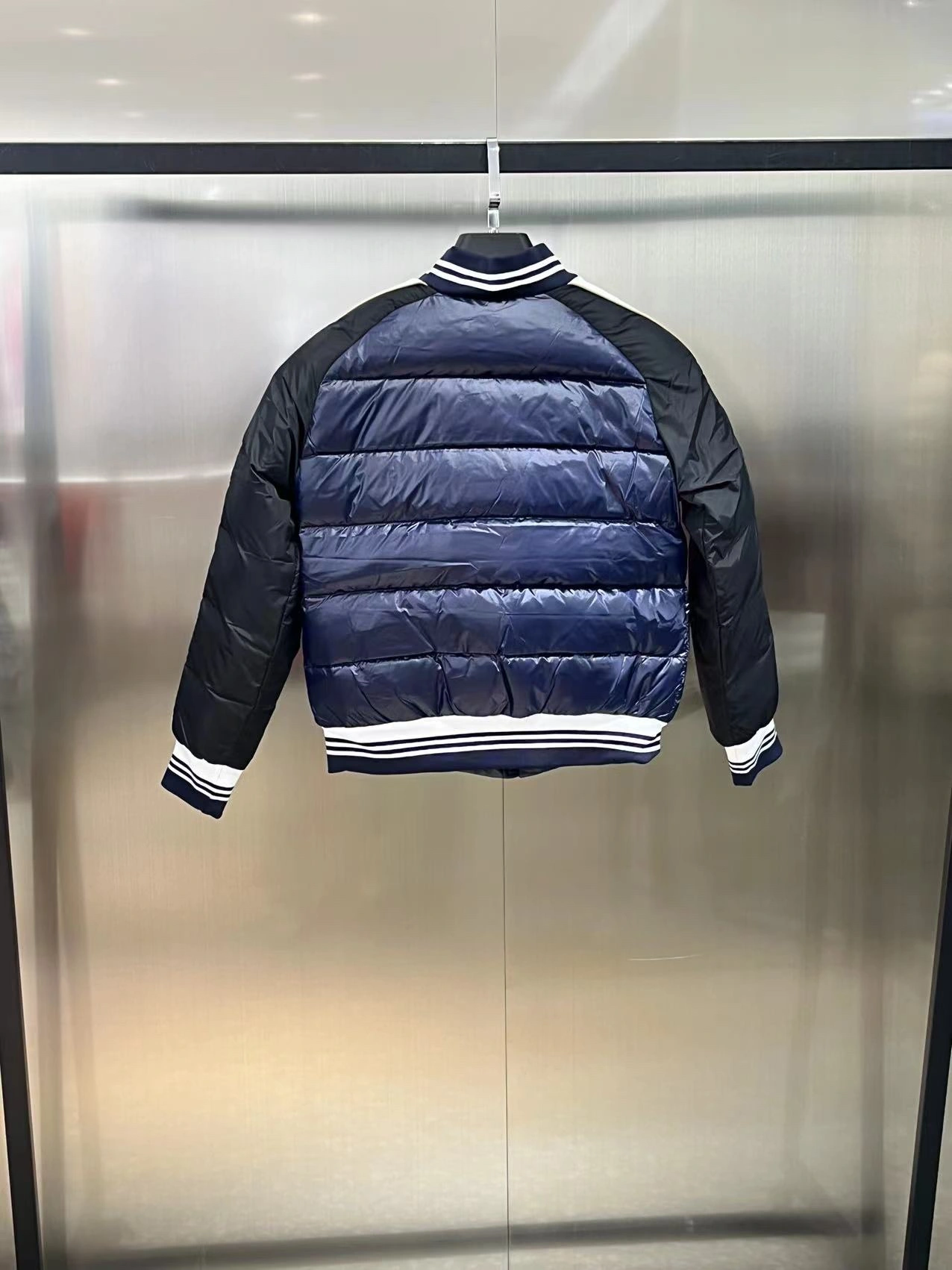 Moncler Down Jackets Effortless 145788