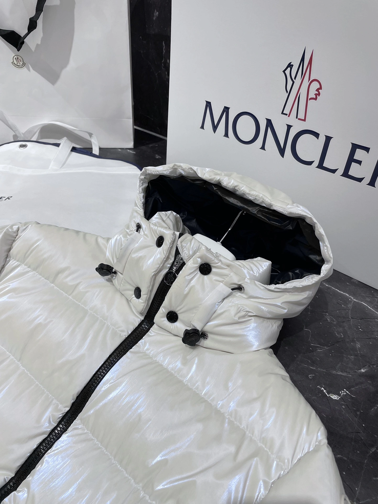 Moncler Down Jackets Lightweight 145789