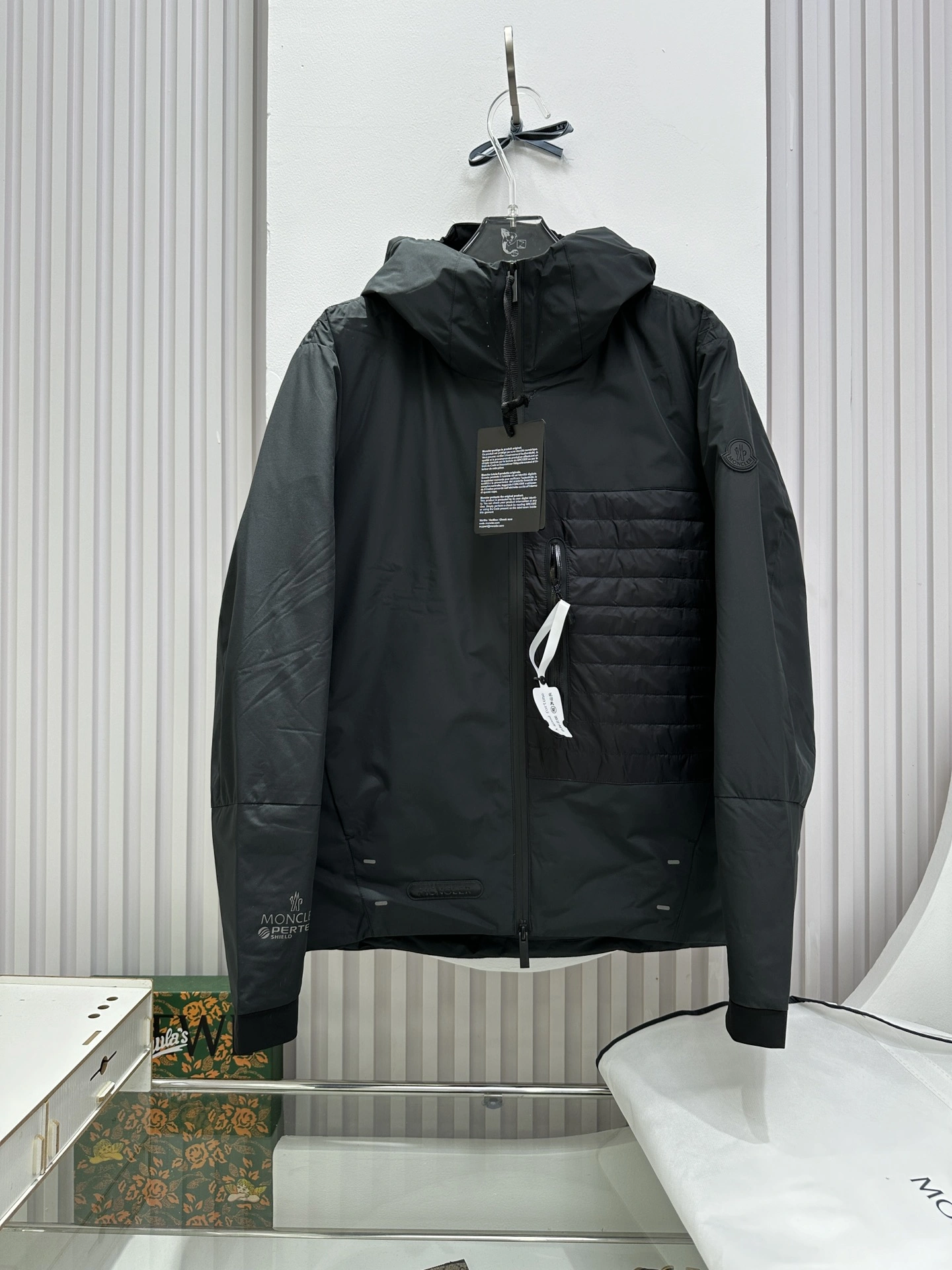Moncler Down Jackets ModernLook 145795