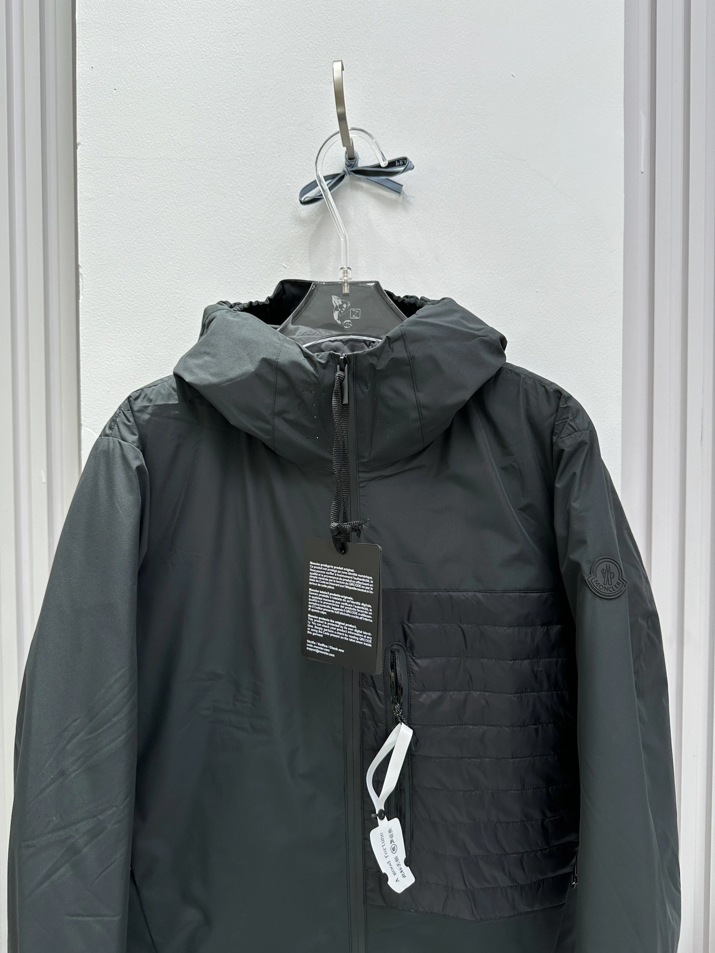Moncler Down Jackets ModernLook 145795