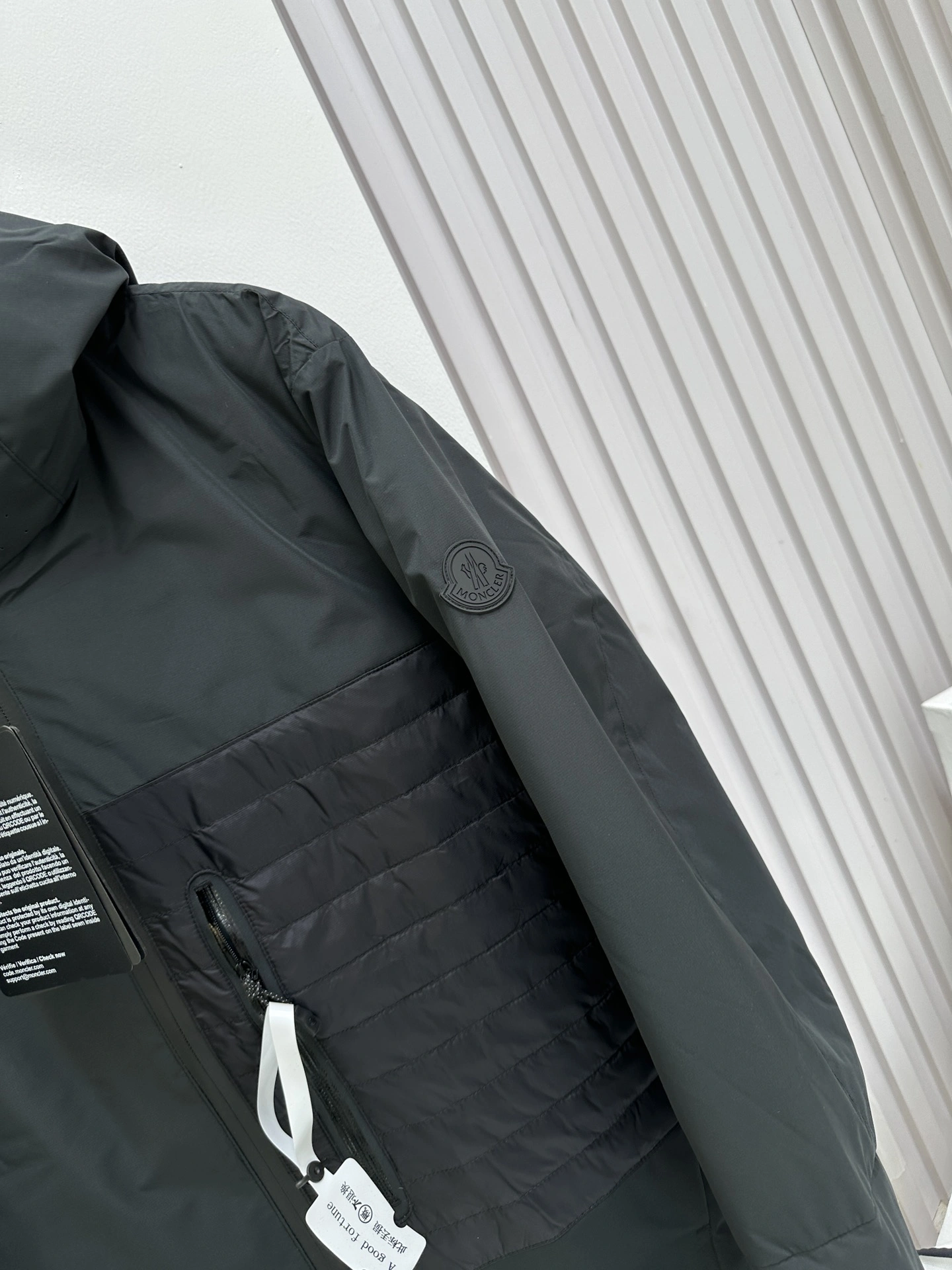 Moncler Down Jackets ModernLook 145795