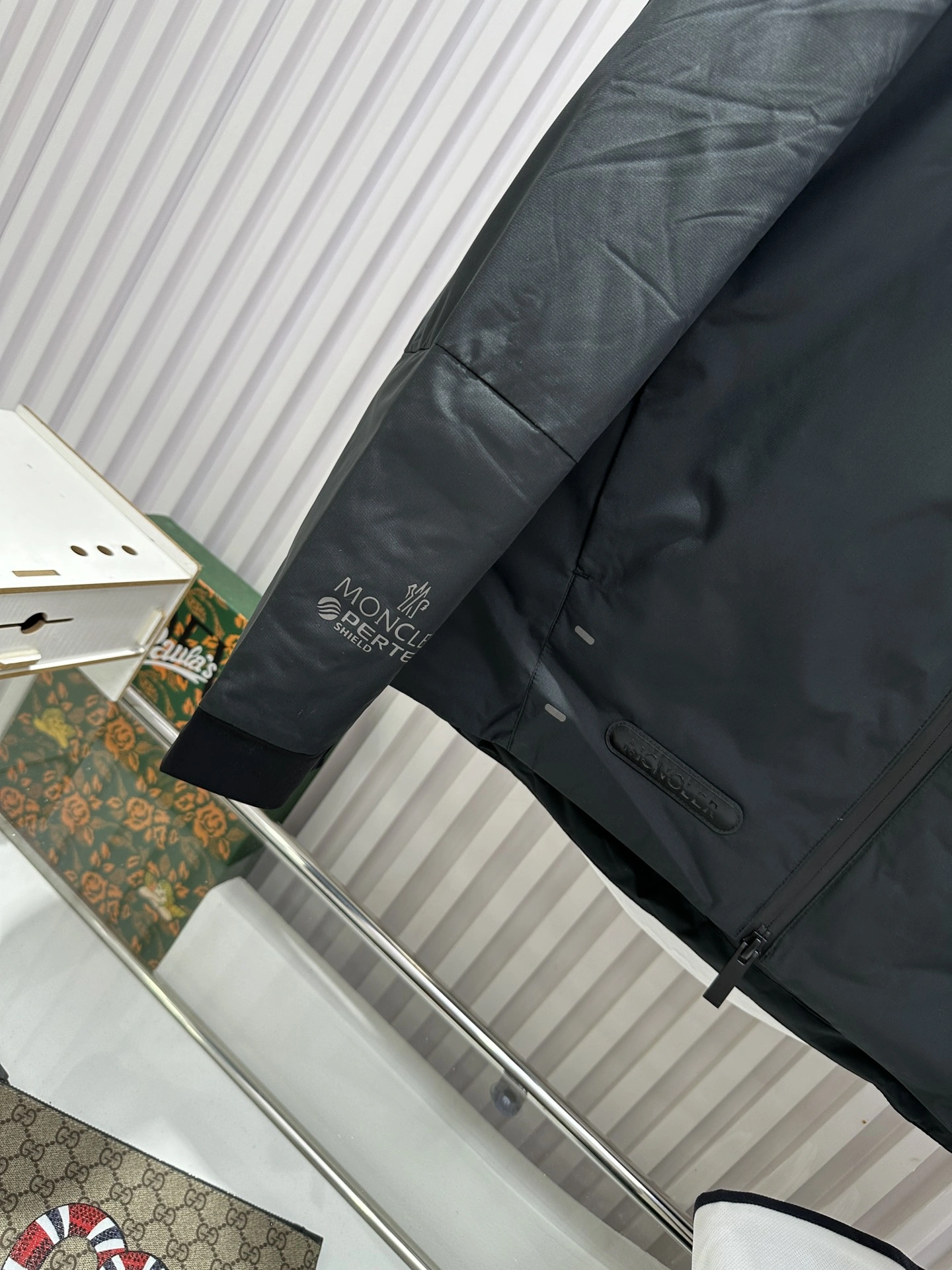 Moncler Down Jackets ModernLook 145795