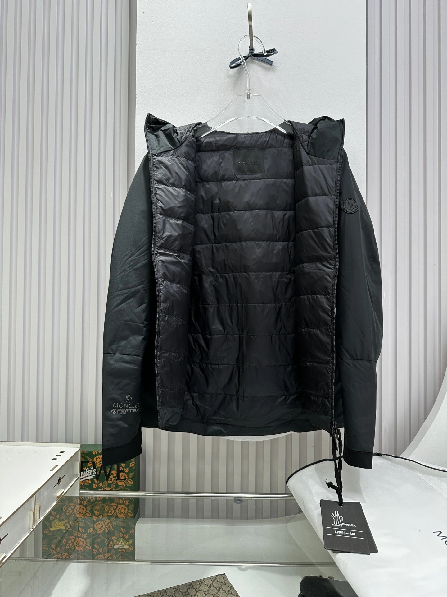 Moncler Down Jackets ModernLook 145795