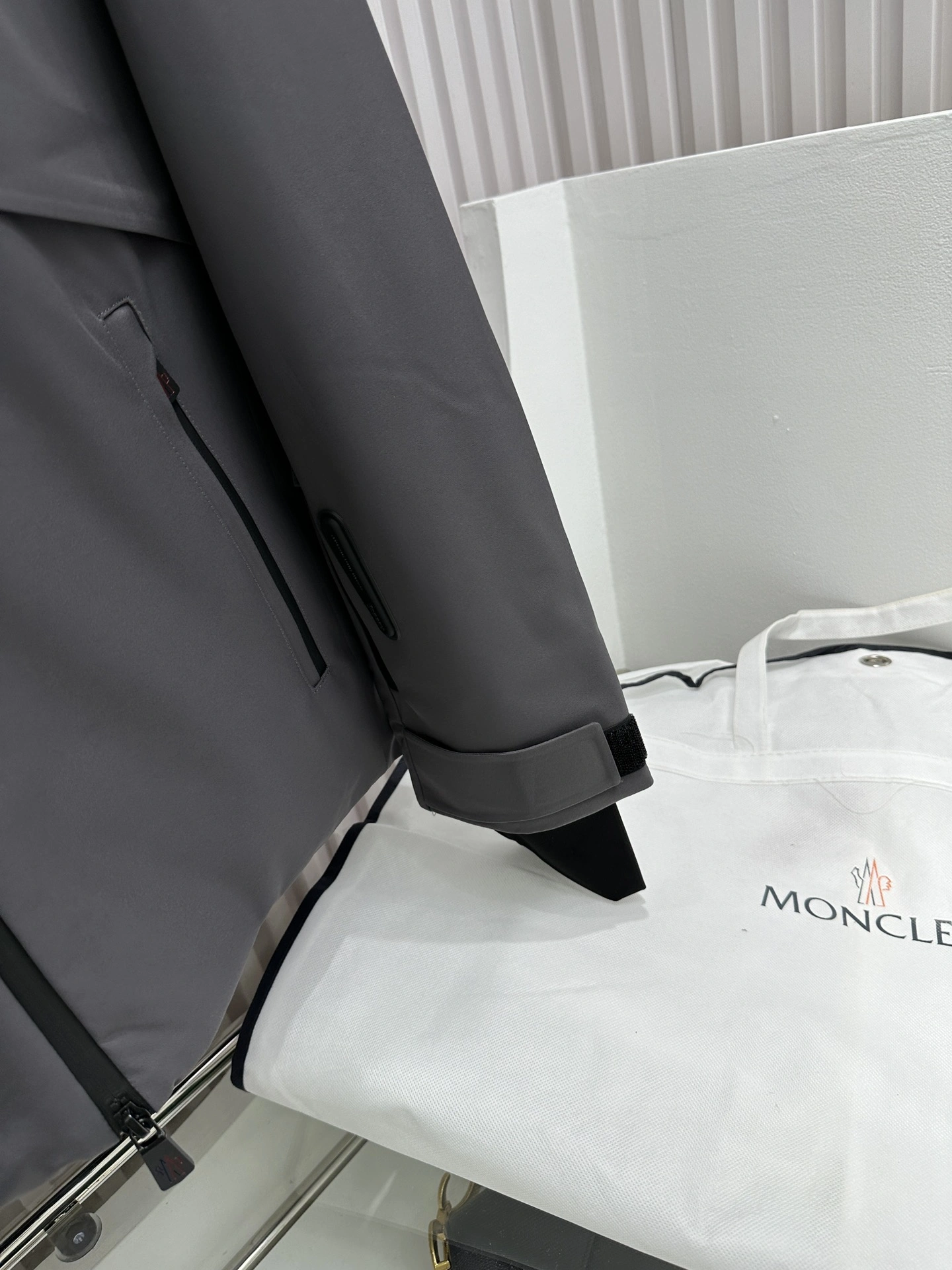 Moncler Down Jackets Practical 145791