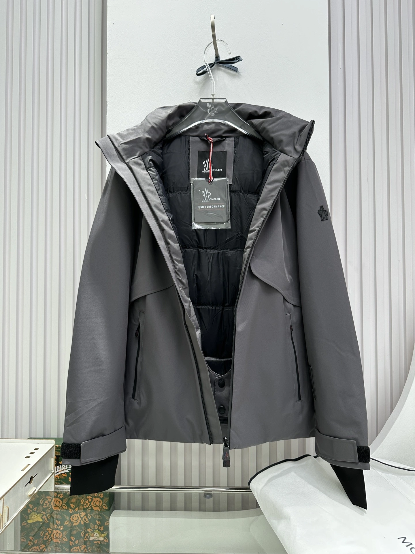 Moncler Down Jackets Practical 145791