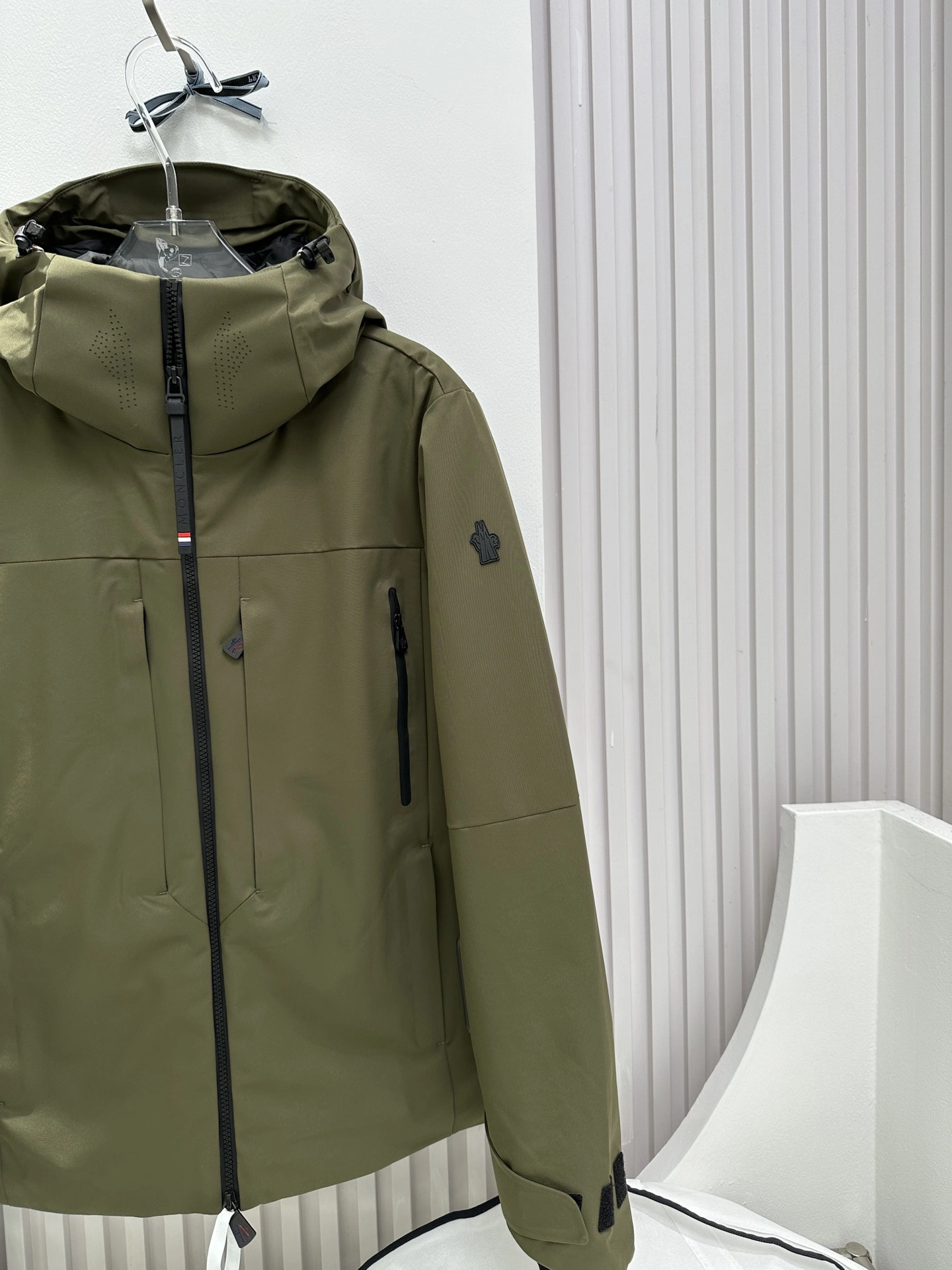 Moncler Down Jackets FlexibleFit 145784
