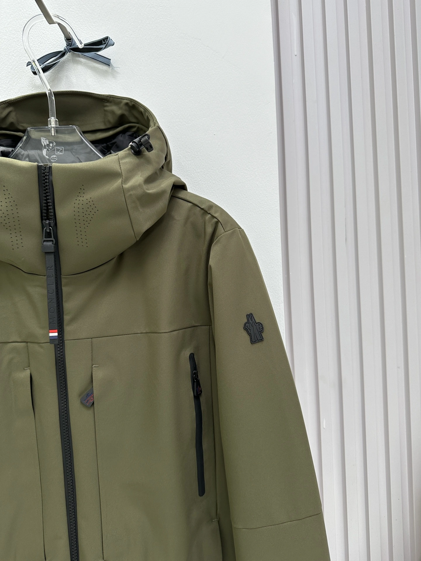 Moncler Down Jackets FlexibleFit 145784