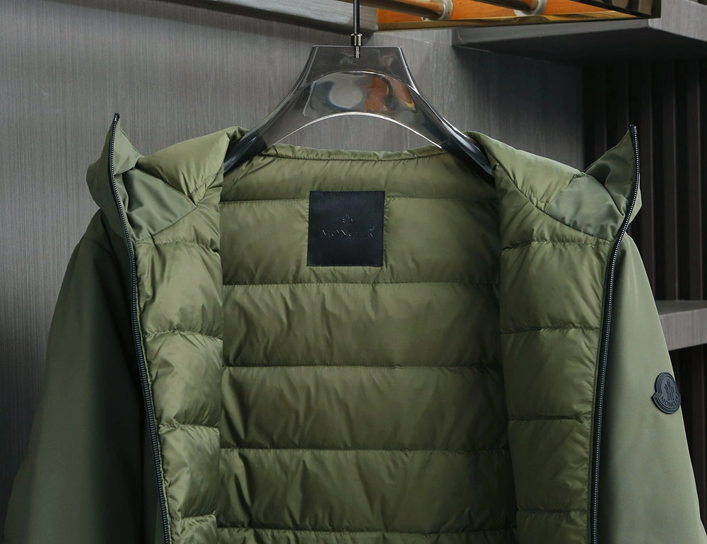 Moncler Down Jackets FlexibleFit 145786