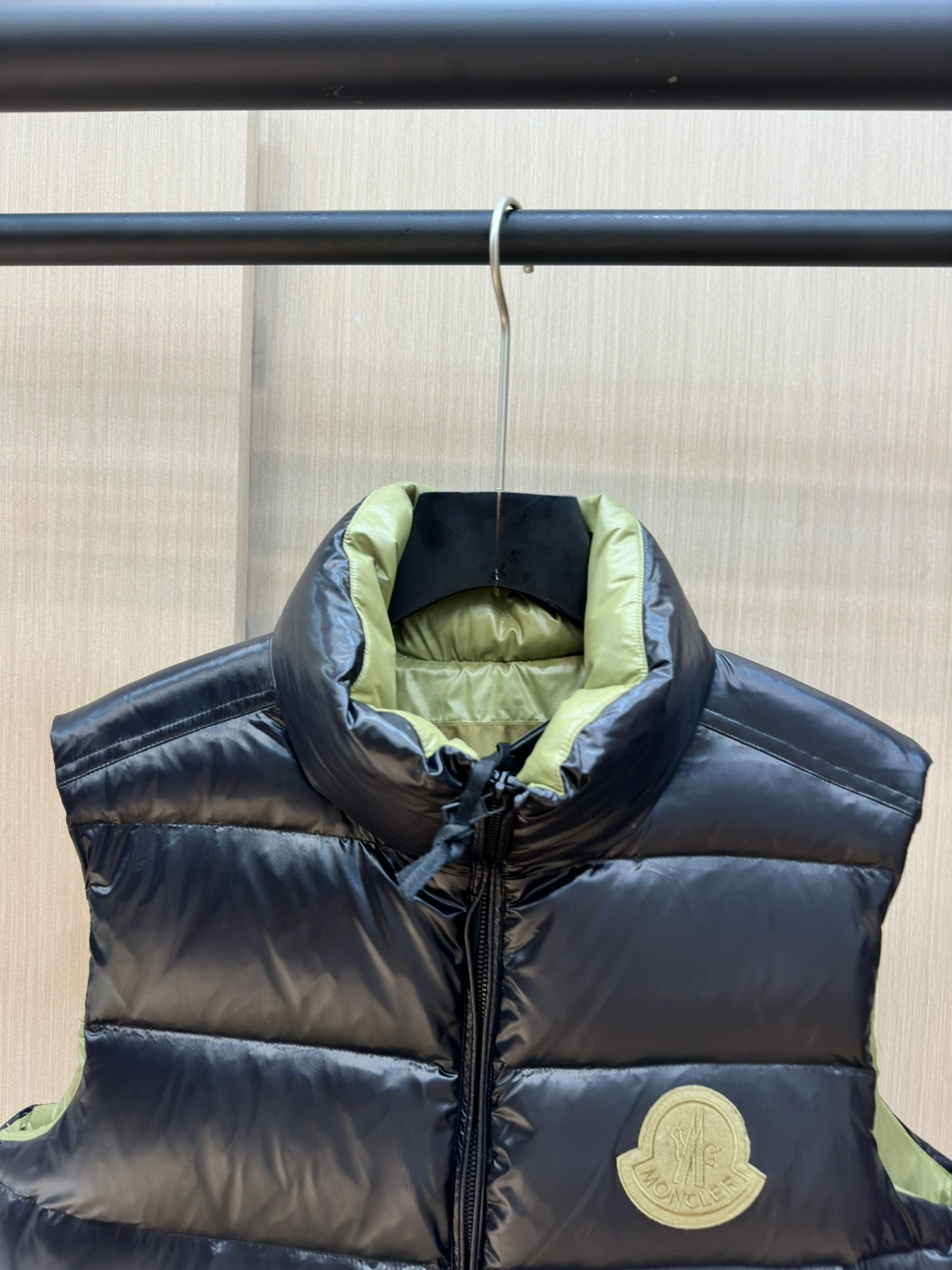 Moncler Down Jackets Soft 145798