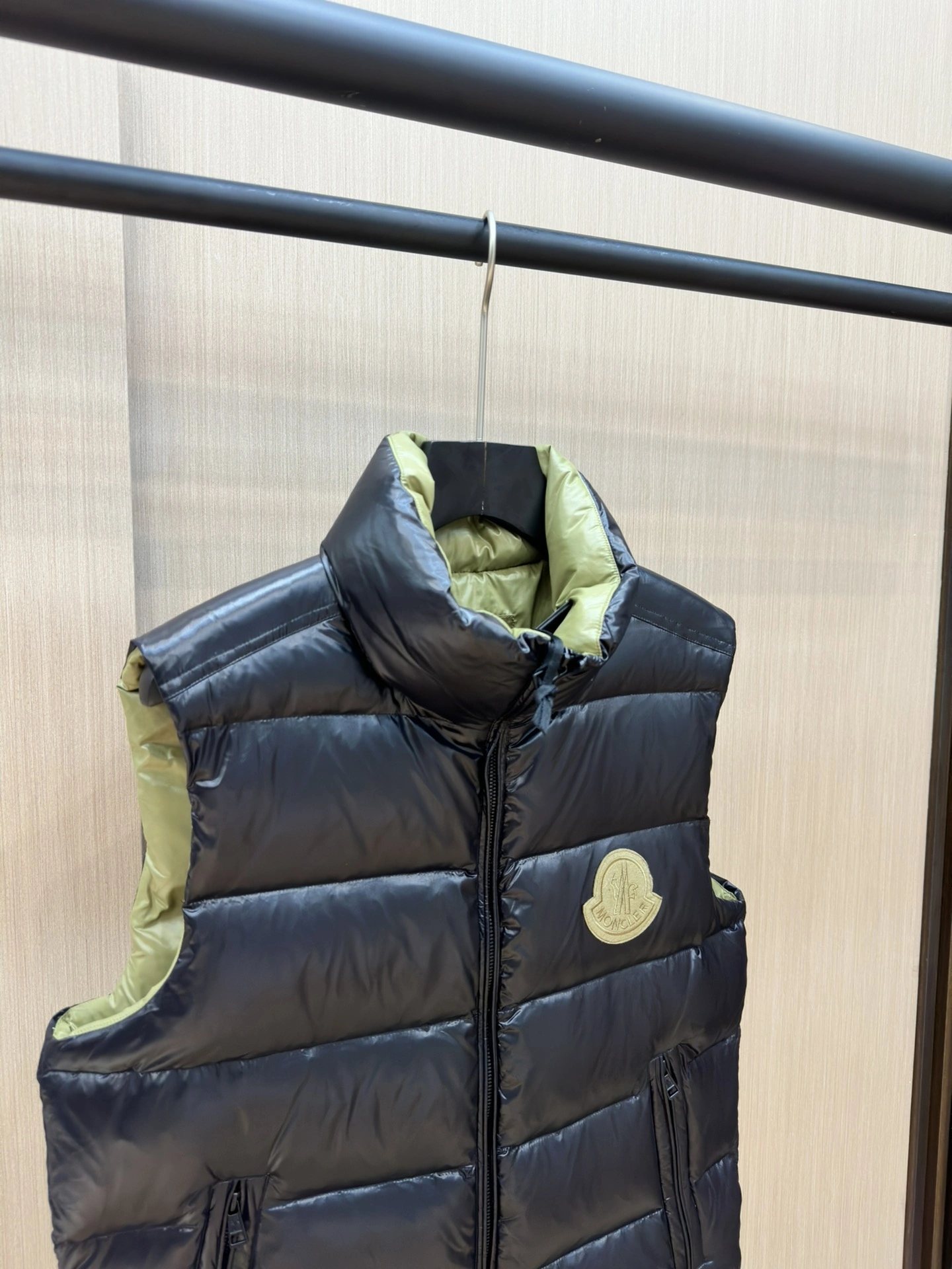Moncler Down Jackets Soft 145798