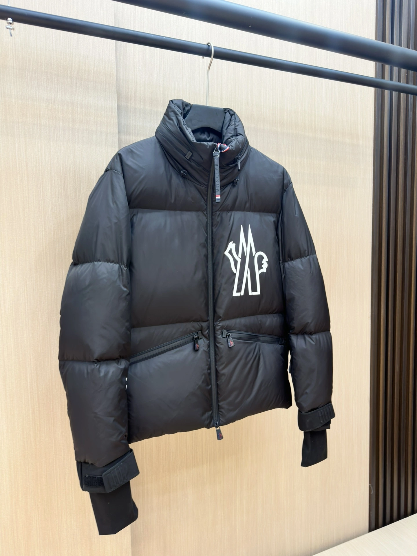 Practical Moncler Down Jackets 145792