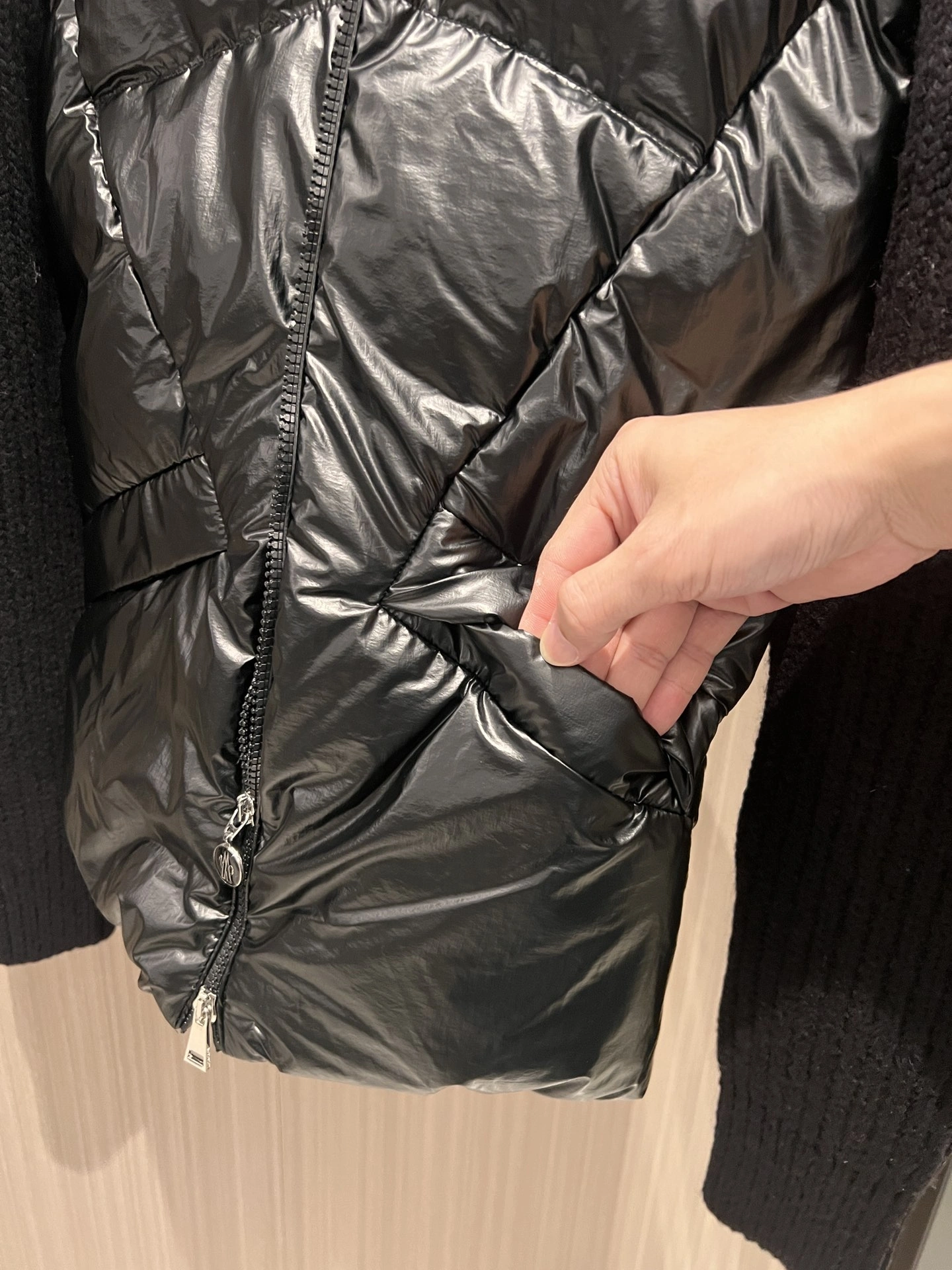 Bright Moncler Down Jackets 145778